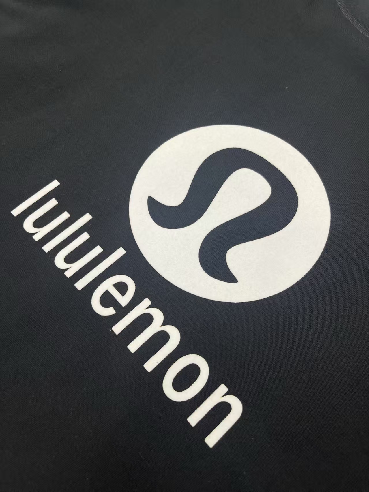 Lululemon/露露乐蒙 立体硅胶反光标识短袖T恤