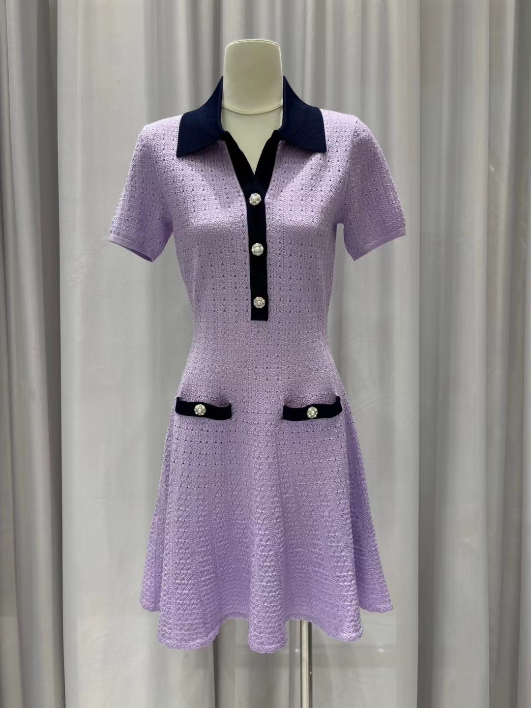 NO:437961,Self-portrait 2025 early autumn new style lapel hollow knitted dress two colors SML, skirts, alexander wang19860909Self-portrait 2025早秋新款 翻领镂空针织连衣裙 两色SML,,skirts,alexander wang,Women's clothing