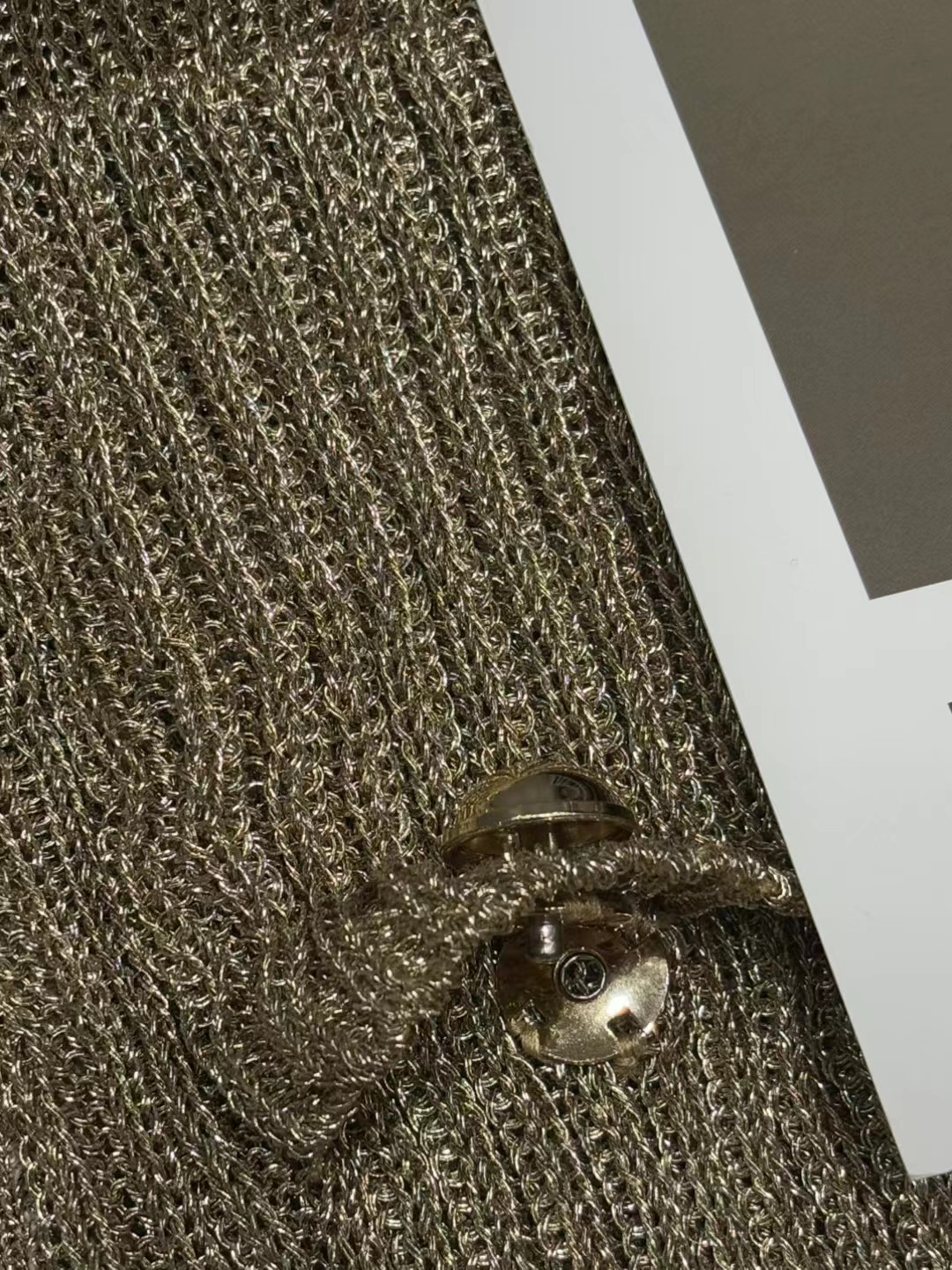 上新🆕🆕《1:1品质》self-Portrait 2025秋冬新款金色复古亨利领 针织上衣码数：SML