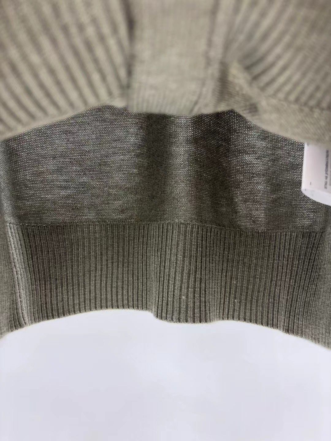 上新🆕🆕Thom Browne 25早秋新款 提花小狗针织V领开衫码数：SML