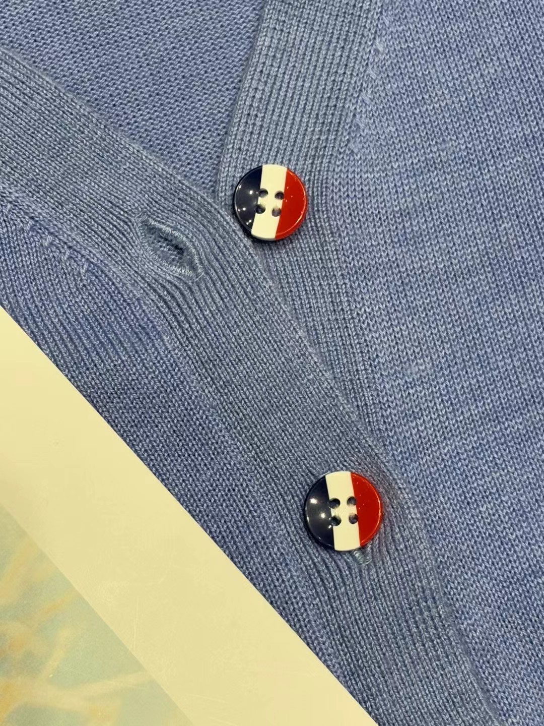 上新🆕🆕Thom Browne 25早秋新款 提花小狗针织V领开衫码数：SML