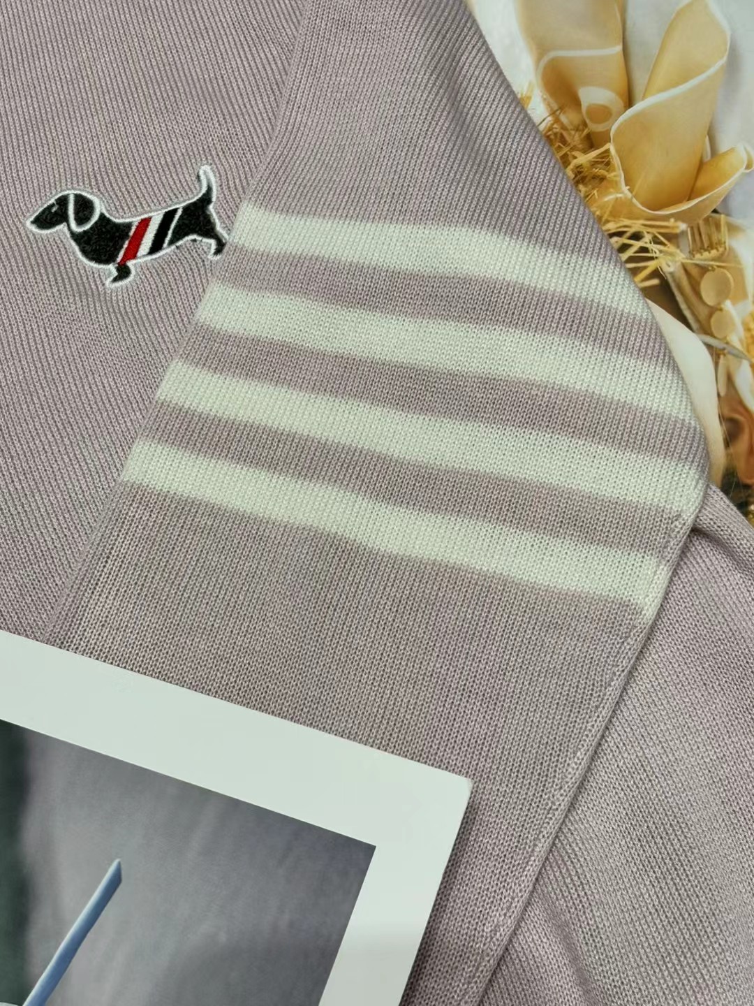 上新🆕🆕Thom Browne 25早秋新款 提花小狗针织V领开衫码数：SML