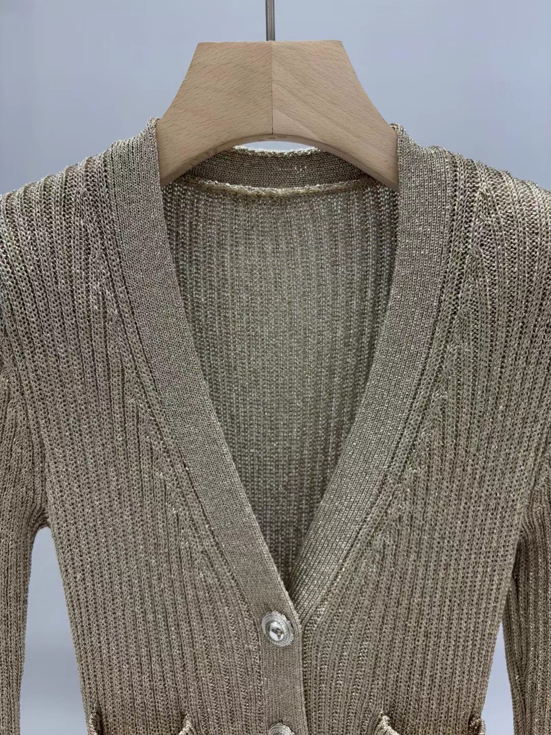 上新🆕🆕《1:1品质》self-Portrait 2025秋冬新款金色气质针织V领连衣裙码数：SML