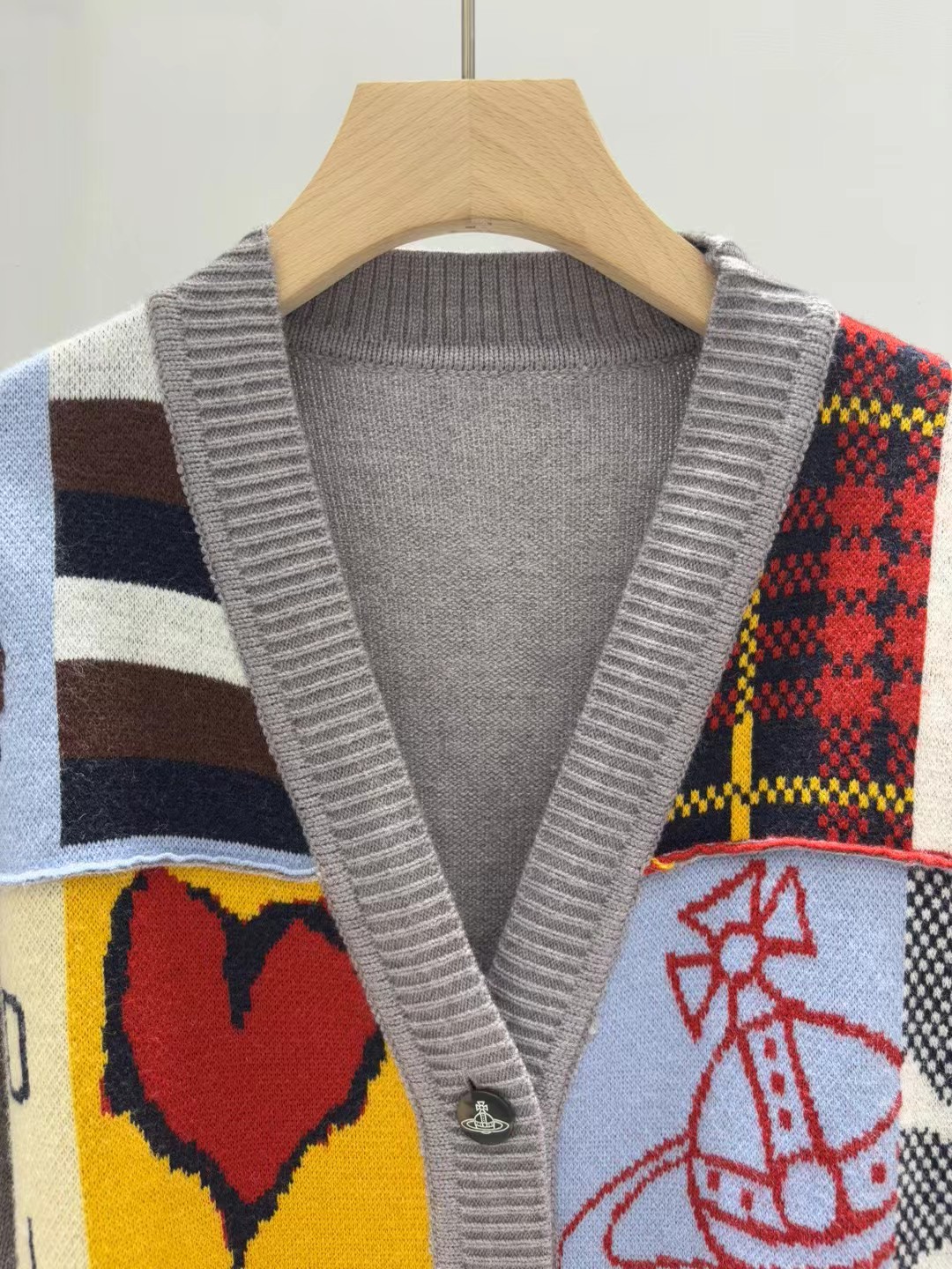 Vivienne Westwood Patchwork Knitted V-Neck Cardigan, Fall/Winter Collection 3 i1761053468357 1601 0 2