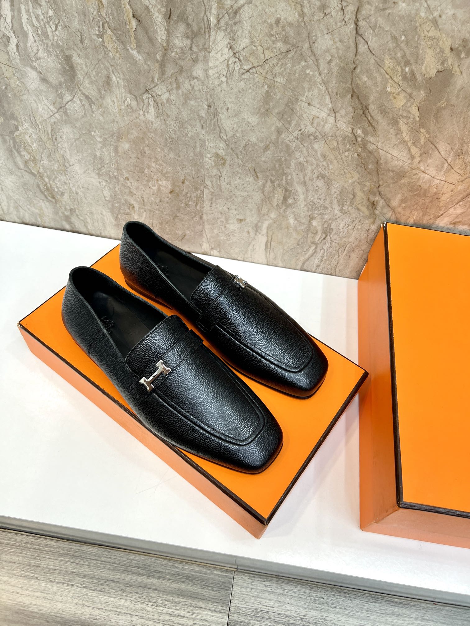 Hermès Giovanni Loafers: Black Leather, Palladium Buckle, Classic Style, Size 39-44 5 i1696481058 3291 3