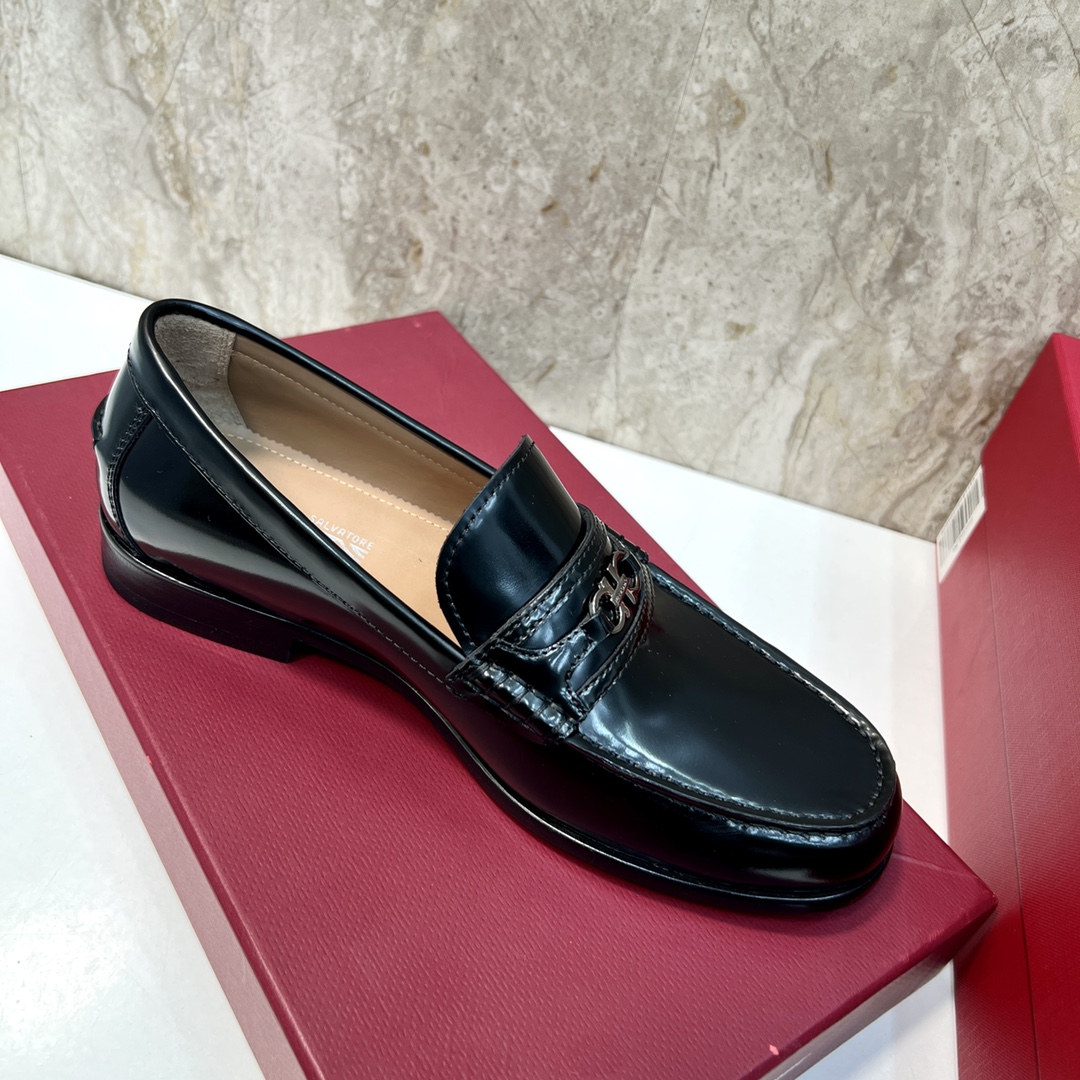 Ferragamo Men's Leather Loafers, Black, Sizes 39-44 - Classic Style 7 i1697663830 1806 5