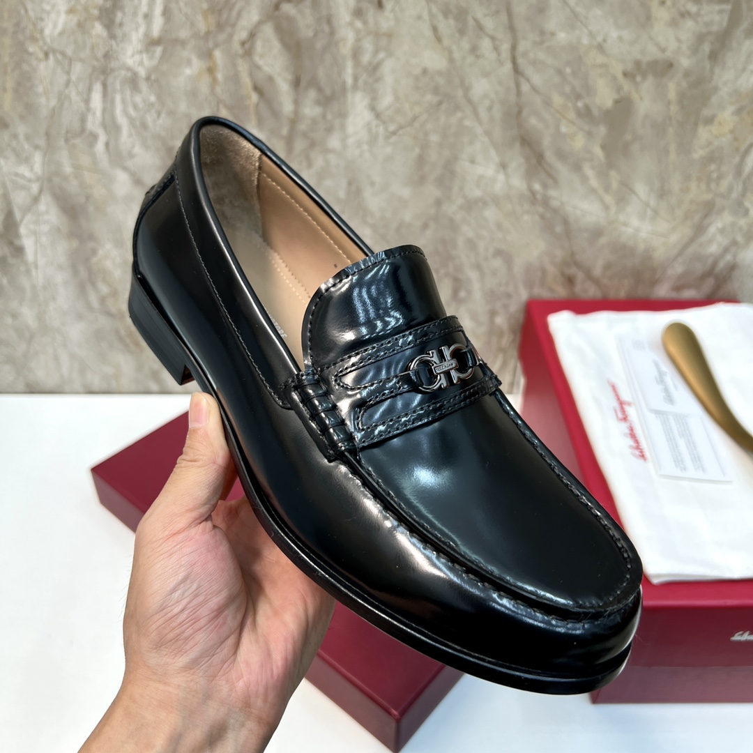 Ferragamo Men's Leather Loafers, Black, Sizes 39-44 - Classic Style 8 i1697663830 1863 6