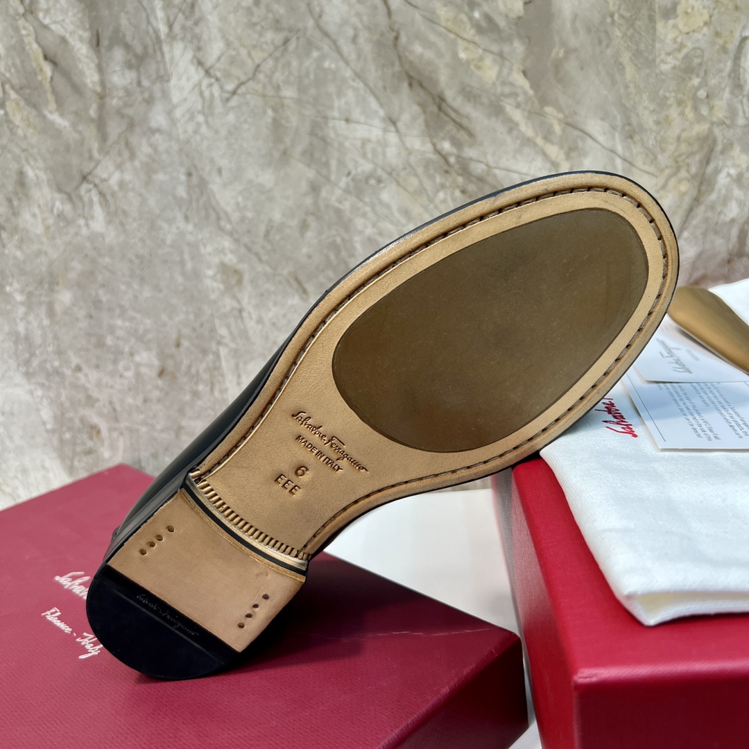 Ferragamo Men's Leather Loafers, Black, Sizes 39-44 - Classic Style 10 i1697663830 750 8