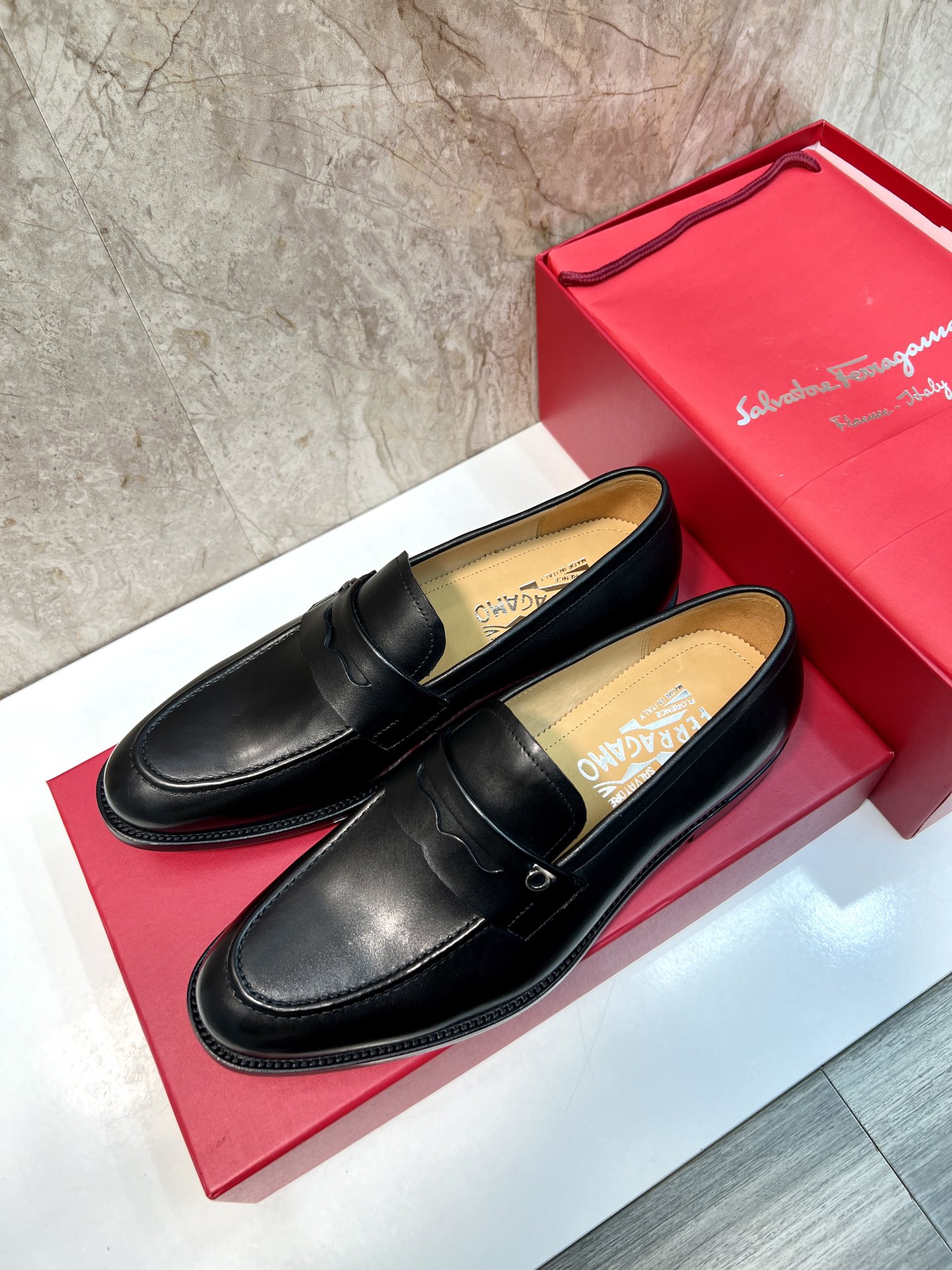 [Ferragamo Men