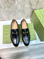 Gucci Designer
 Shoes Loafers Plain Toe Men Gold Hardware Calfskin Cowhide Genuine Leather Rubber Vintage Chains