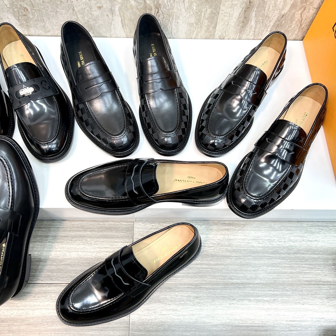 Louis Vuitton Men's Formal Leather Loafers with Damier Pattern, Black 10 i1715222765 1870 7