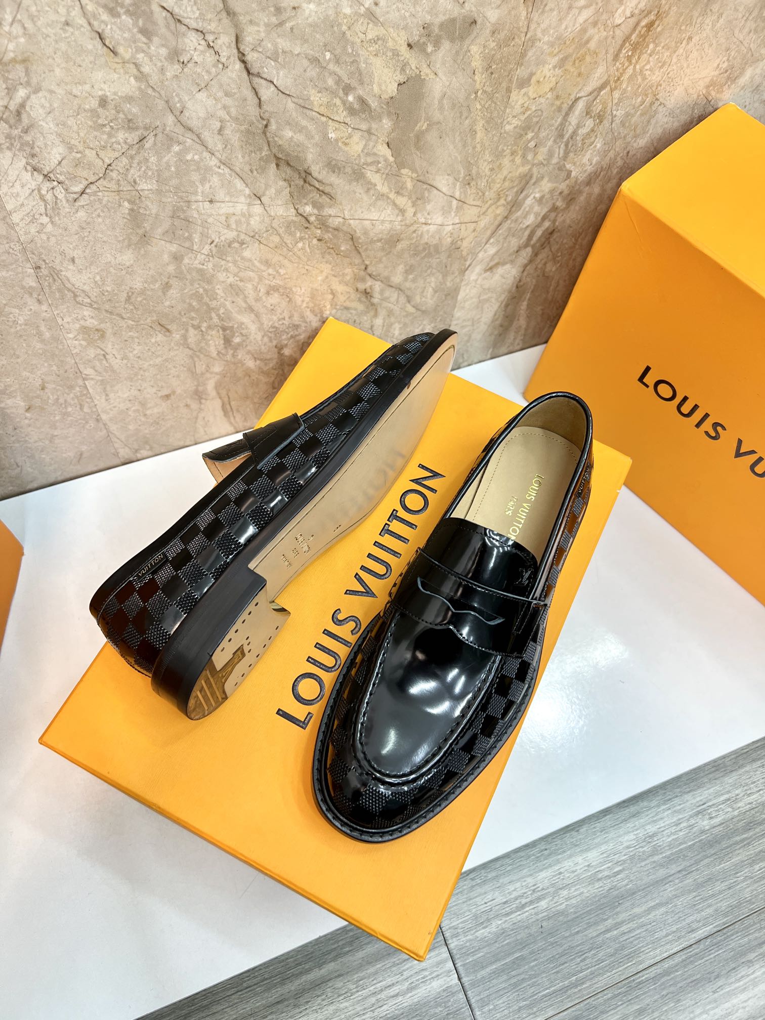 Louis Vuitton Men's Formal Leather Loafers with Damier Pattern, Black 6 i1715222765 3821 2
