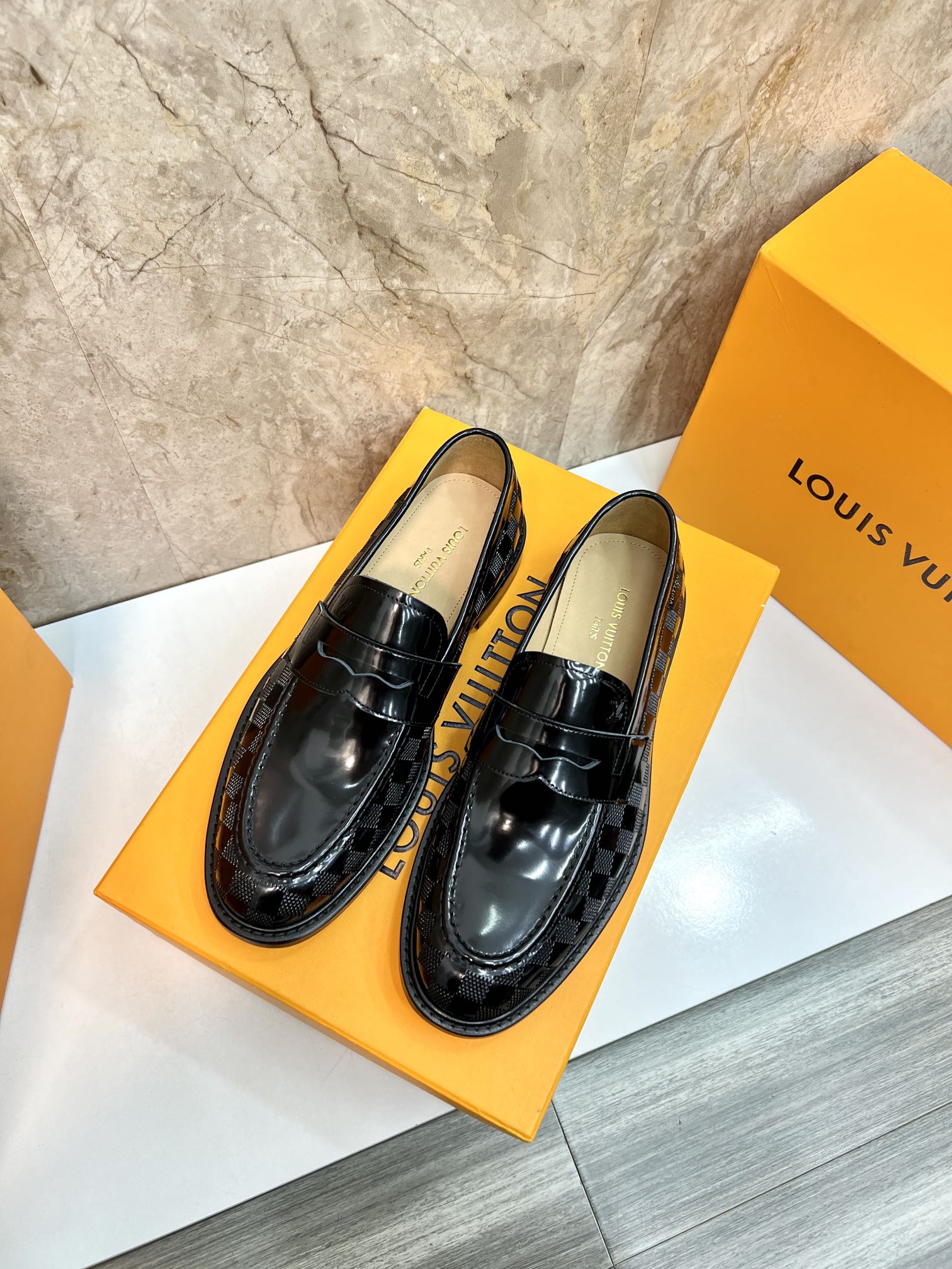 Louis Vuitton Men's Formal Leather Loafers with Damier Pattern, Black 3 i1715222765 8801 1