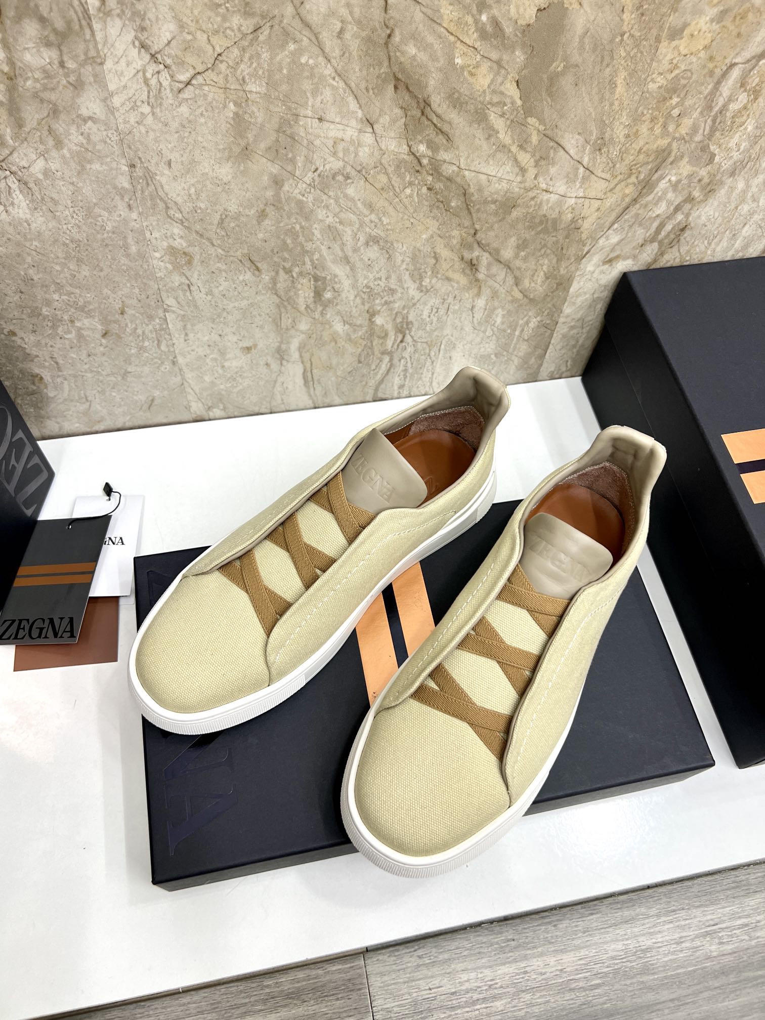 Zegna Triple Stitch Leather Low-Top Sneakers, Lightweight Slip-On Design 4 i1719725438 7076 3
