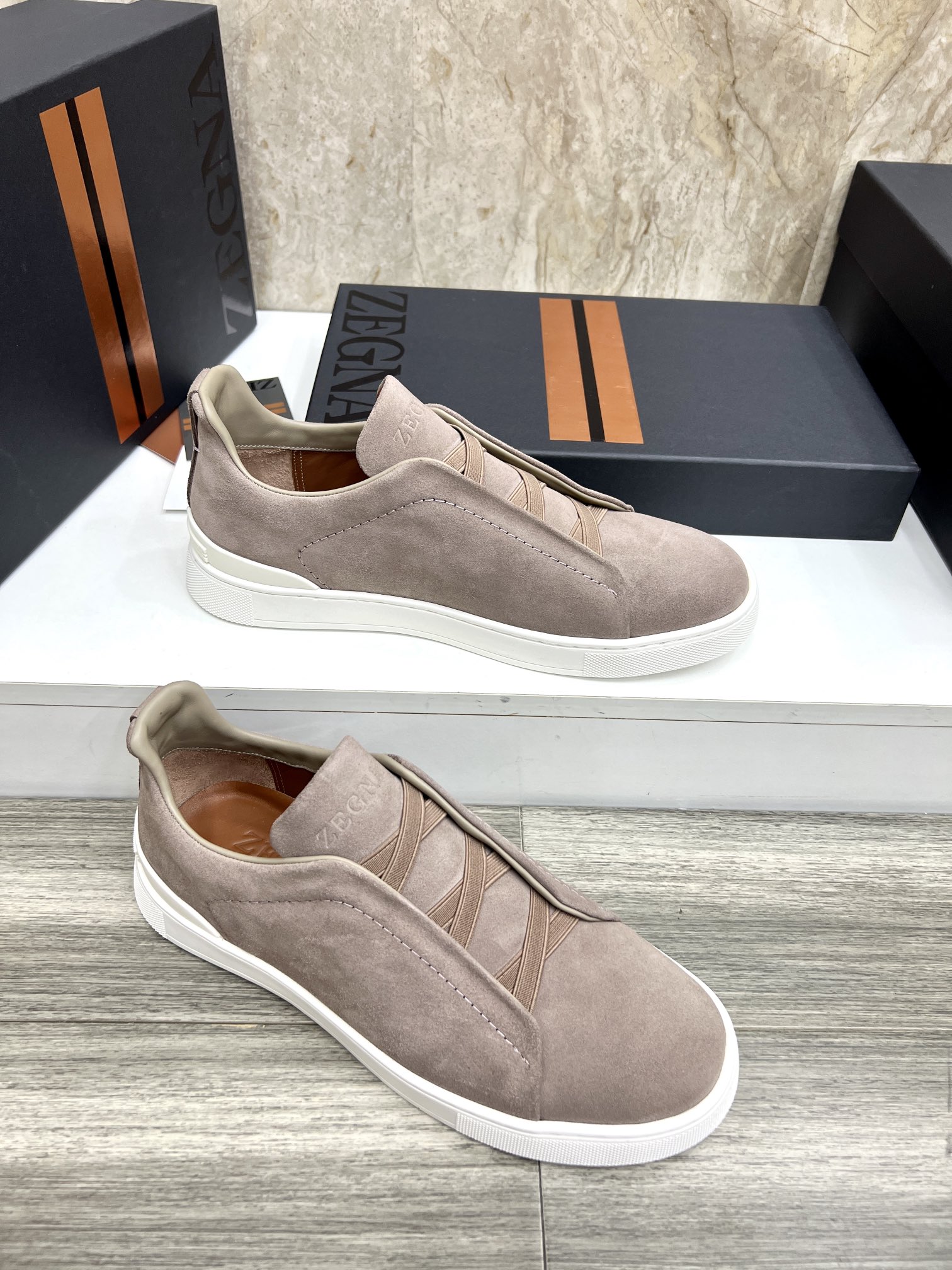Zegna Triple Stitch Leather and Suede Low-Top Sneakers - Slip-On Design 6 i1719725522 6858 6