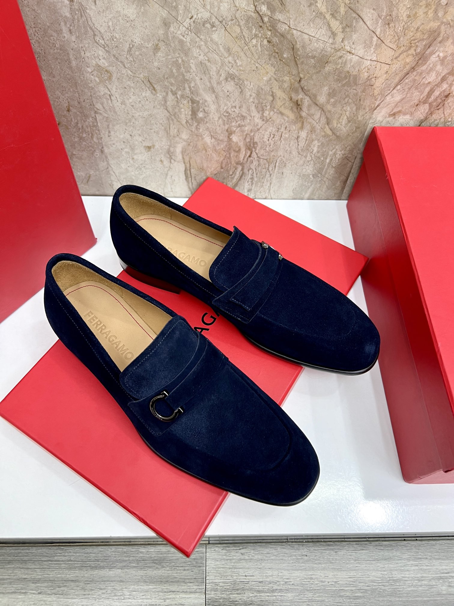 Salvatore Ferragamo Men's Suede Loafers with Iconic Buckle Detail 5 i1726951443 4068 2