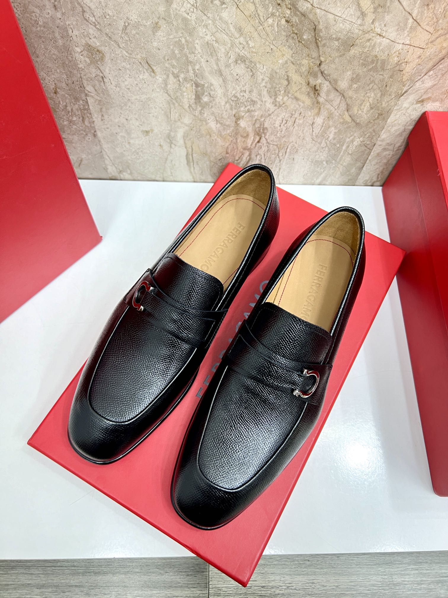 Salvatore Ferragamo Men's Black Leather Loafers with Gancini Detail 4 i1726951490 3126 3