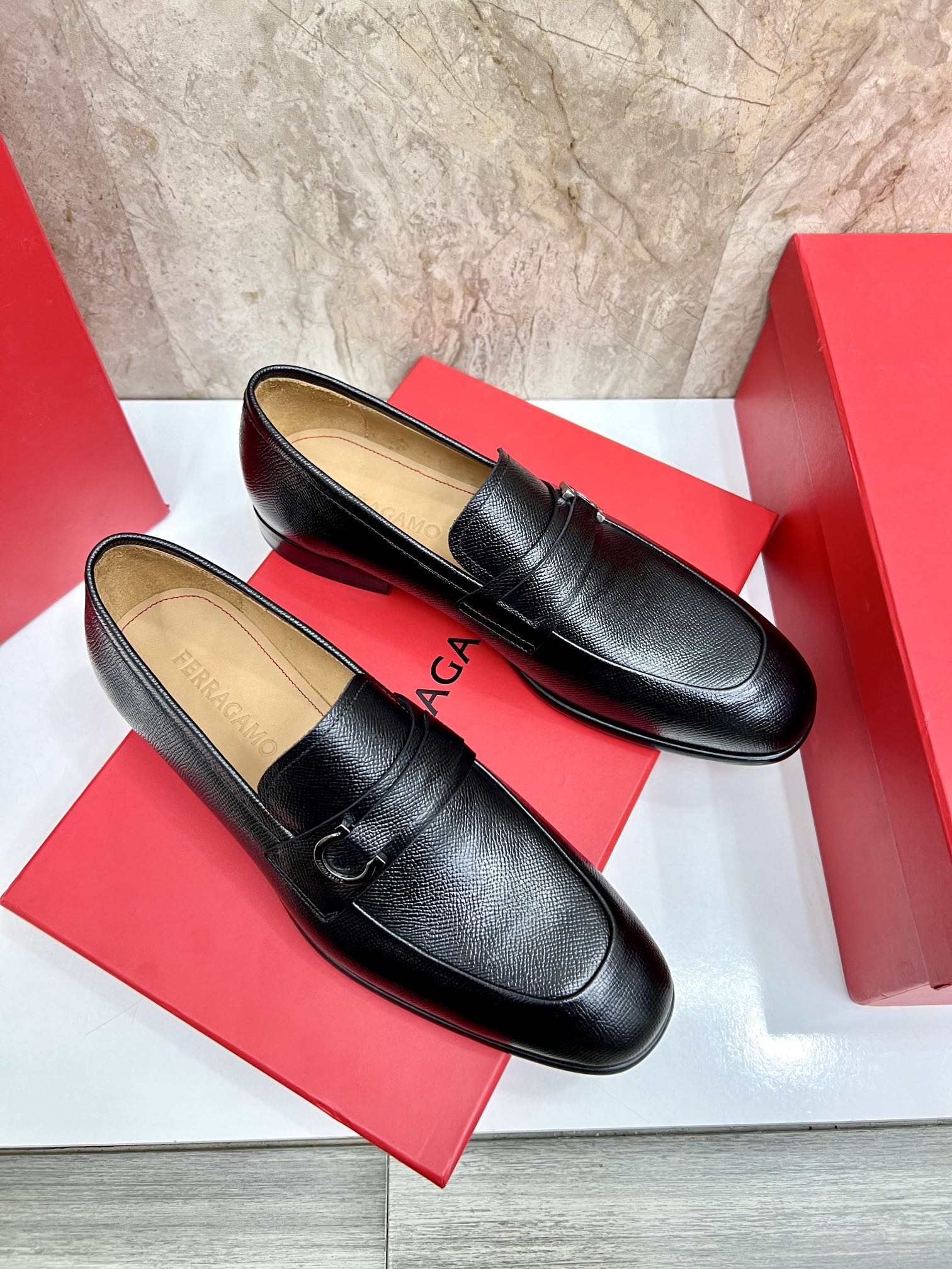 Salvatore Ferragamo Men's Black Leather Loafers with Gancini Detail 5 i1726951490 6493 1