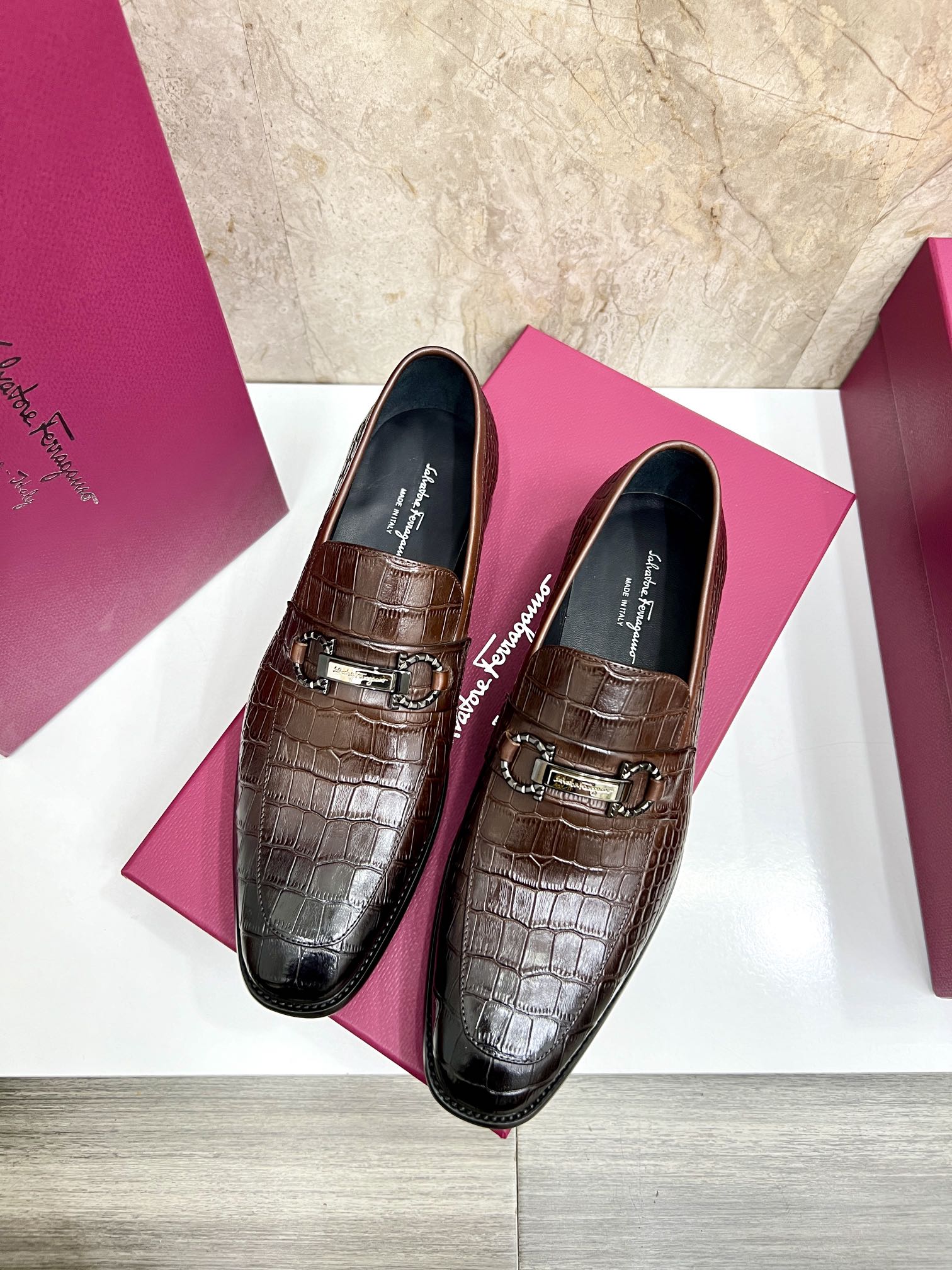 Salvatore Ferragamo Men's Brown Leather Loafers with Gancini Ornament 6 i1727294093 2947 0