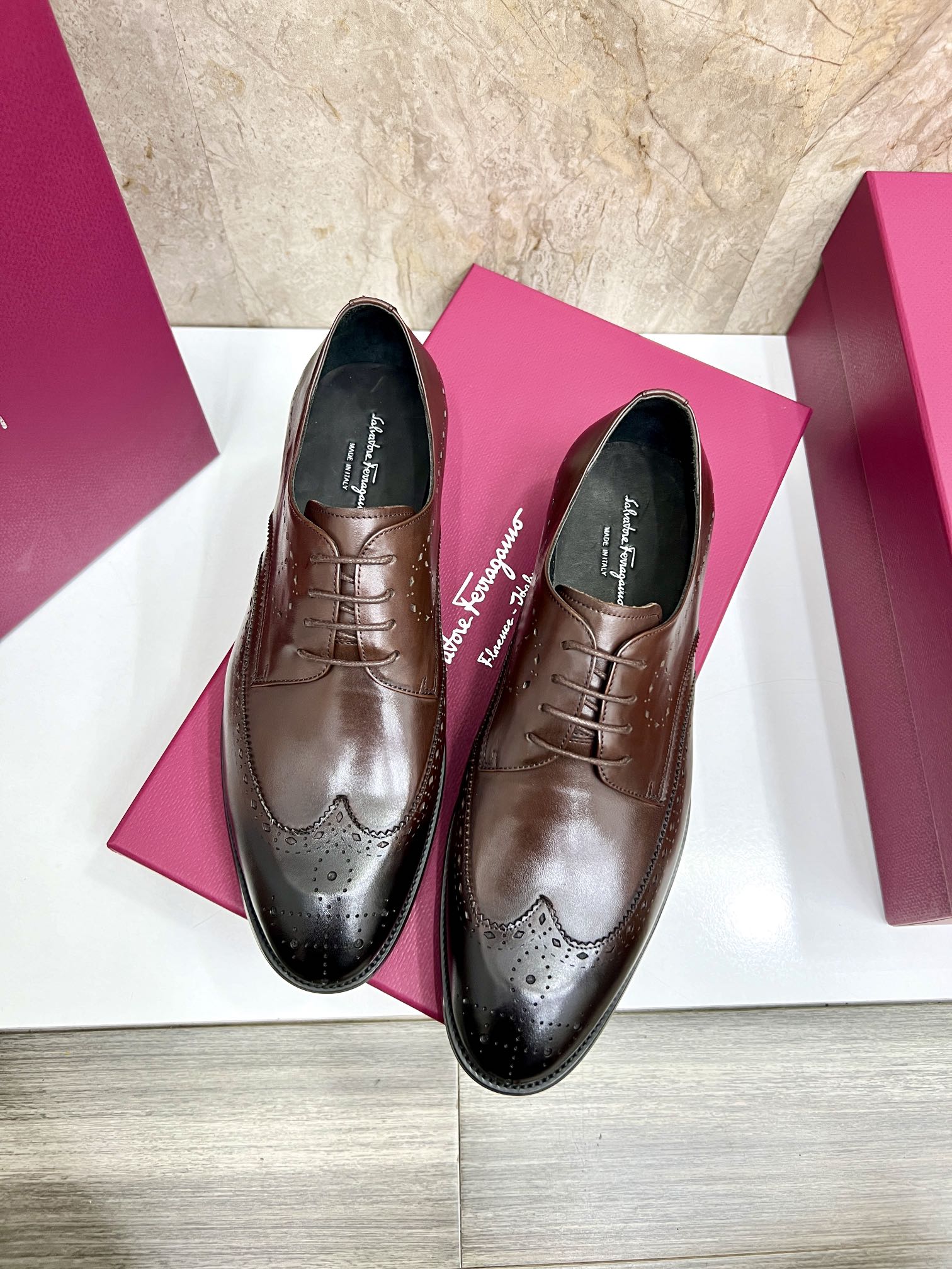 Salvatore Ferragamo Men's Brown Leather Wingtip Oxford Dress Shoes 6 i1727294197 4384 7