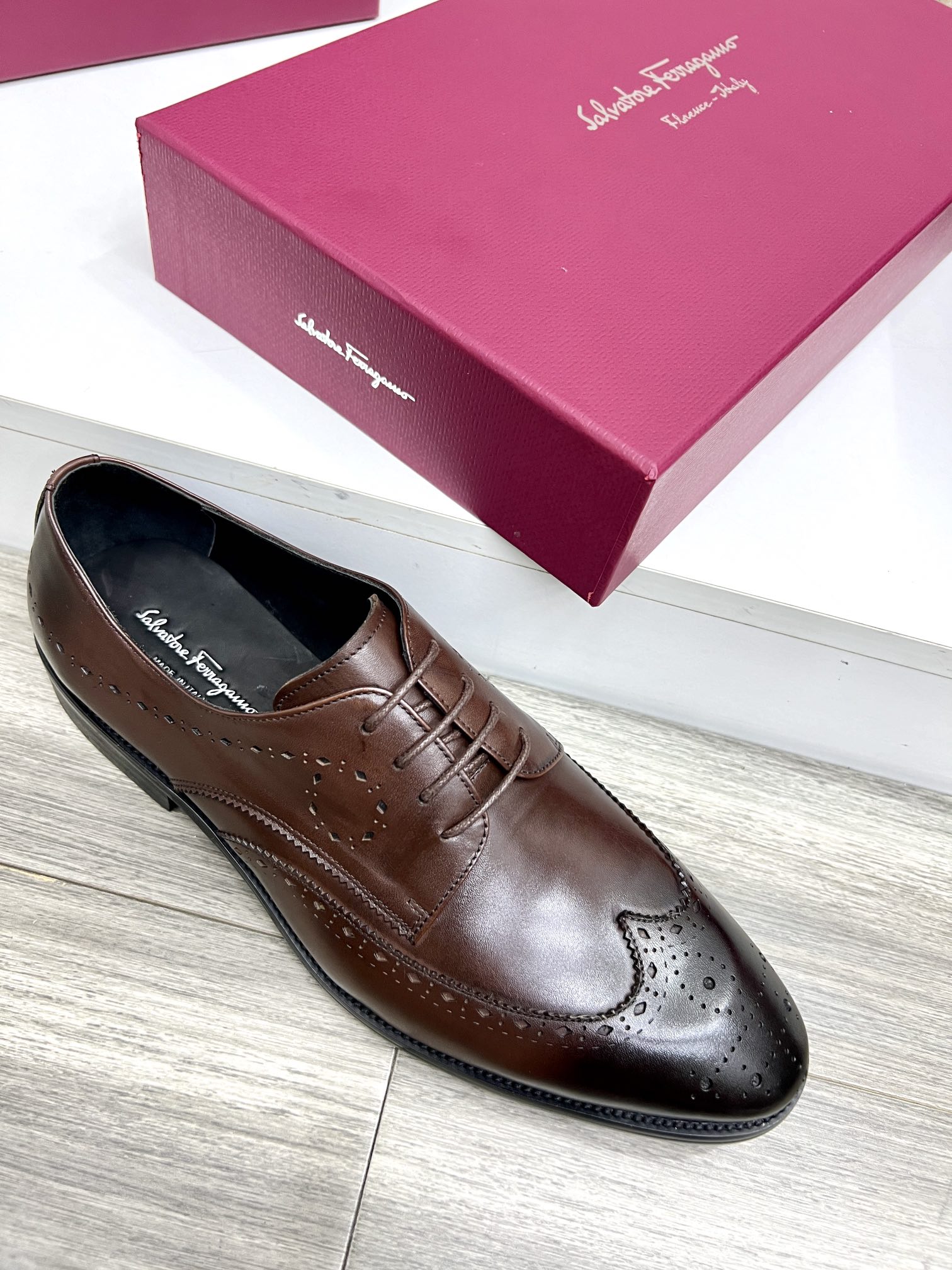 Salvatore Ferragamo Men's Brown Leather Wingtip Oxford Dress Shoes 7 i1727294197 4635 5