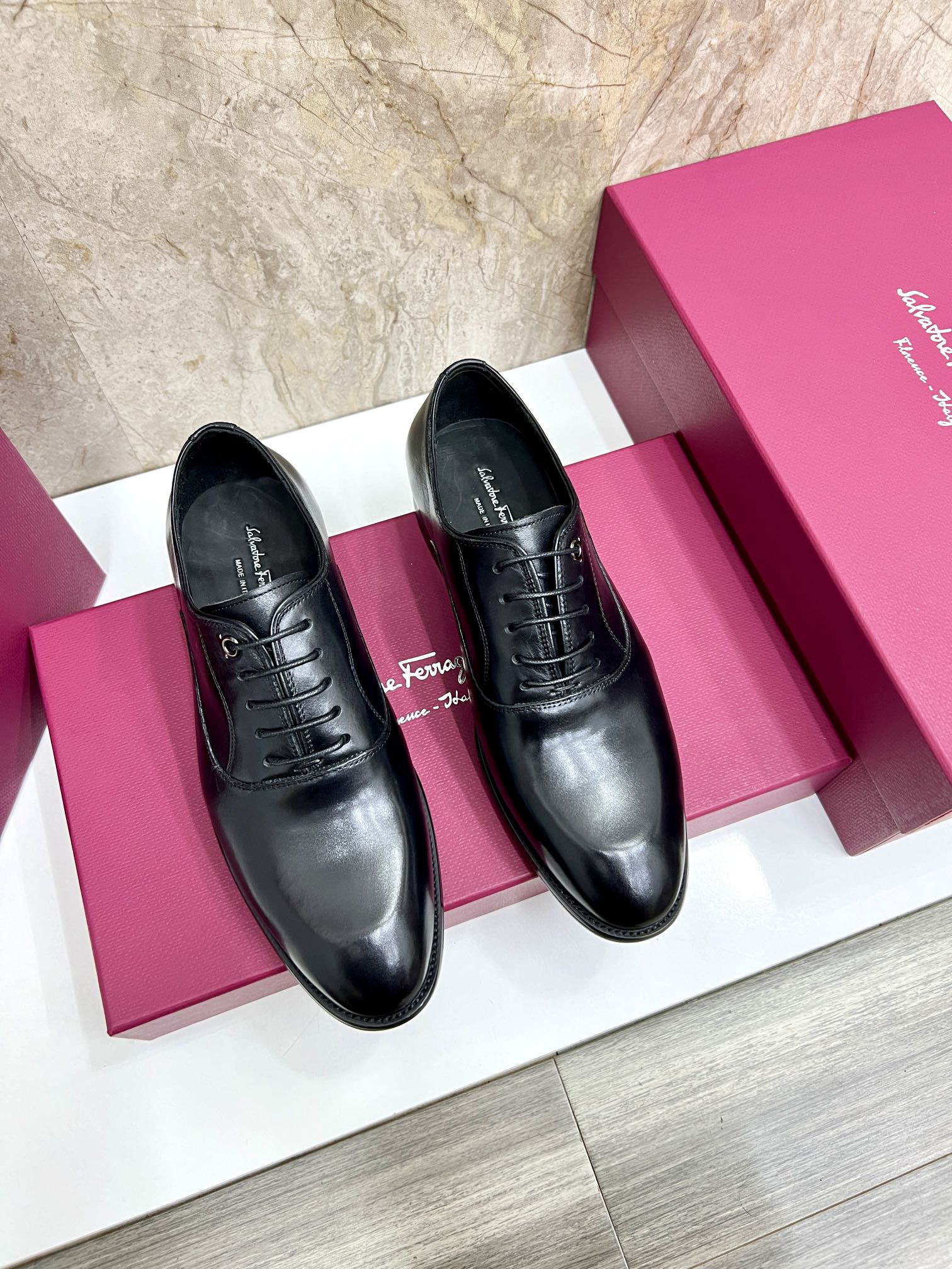 Salvatore Ferragamo Men's Black Leather Lace-Up Dress Shoes Size 38-44 1 Salvatore Ferragamo Men's Black Leather Lace-Up Dress Shoes Size 38-44