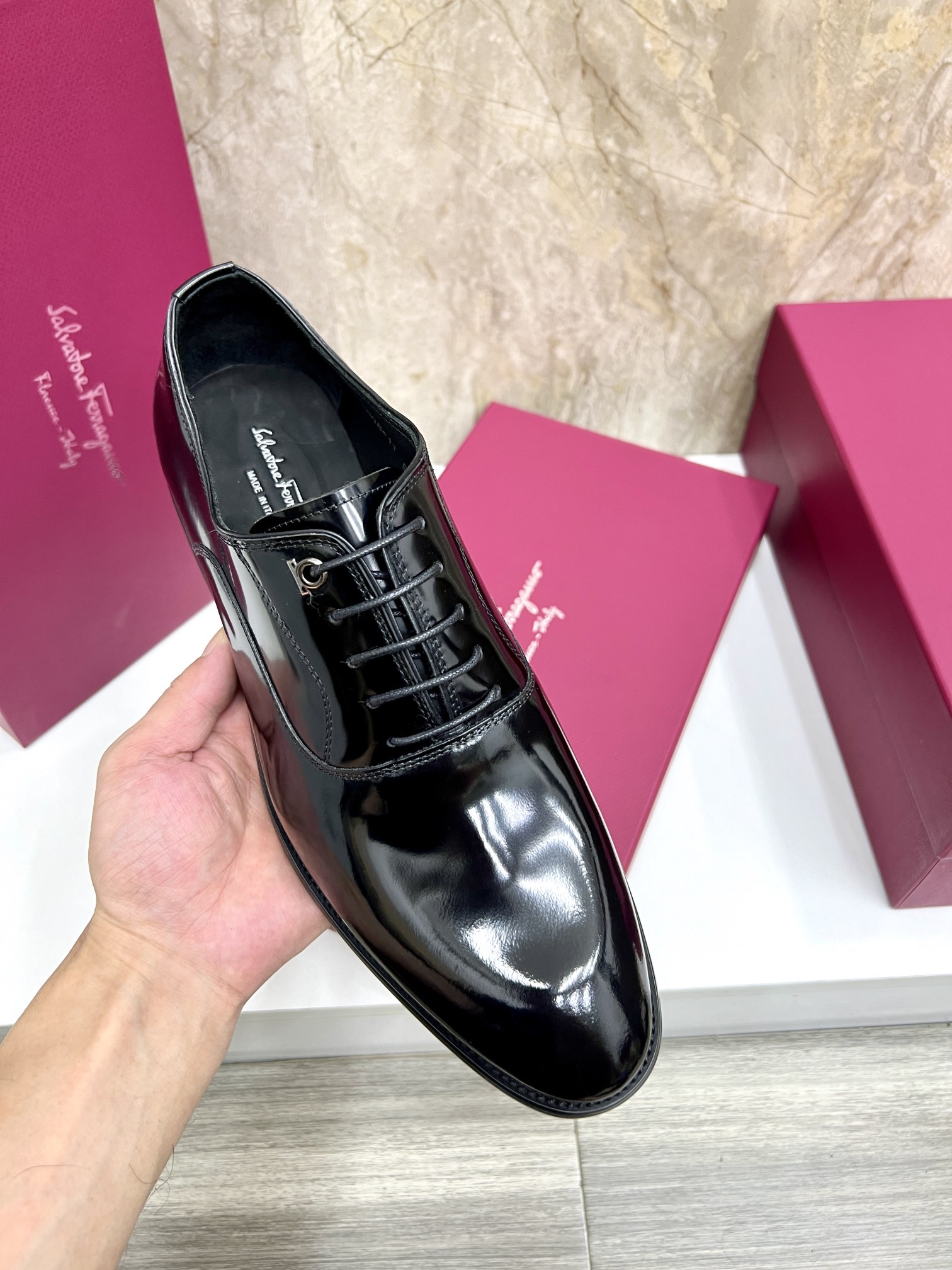 Salvatore Ferragamo Men's Leather Oxford Dress Shoes - Black, Size 38-44 8 i1727294258 5981 4