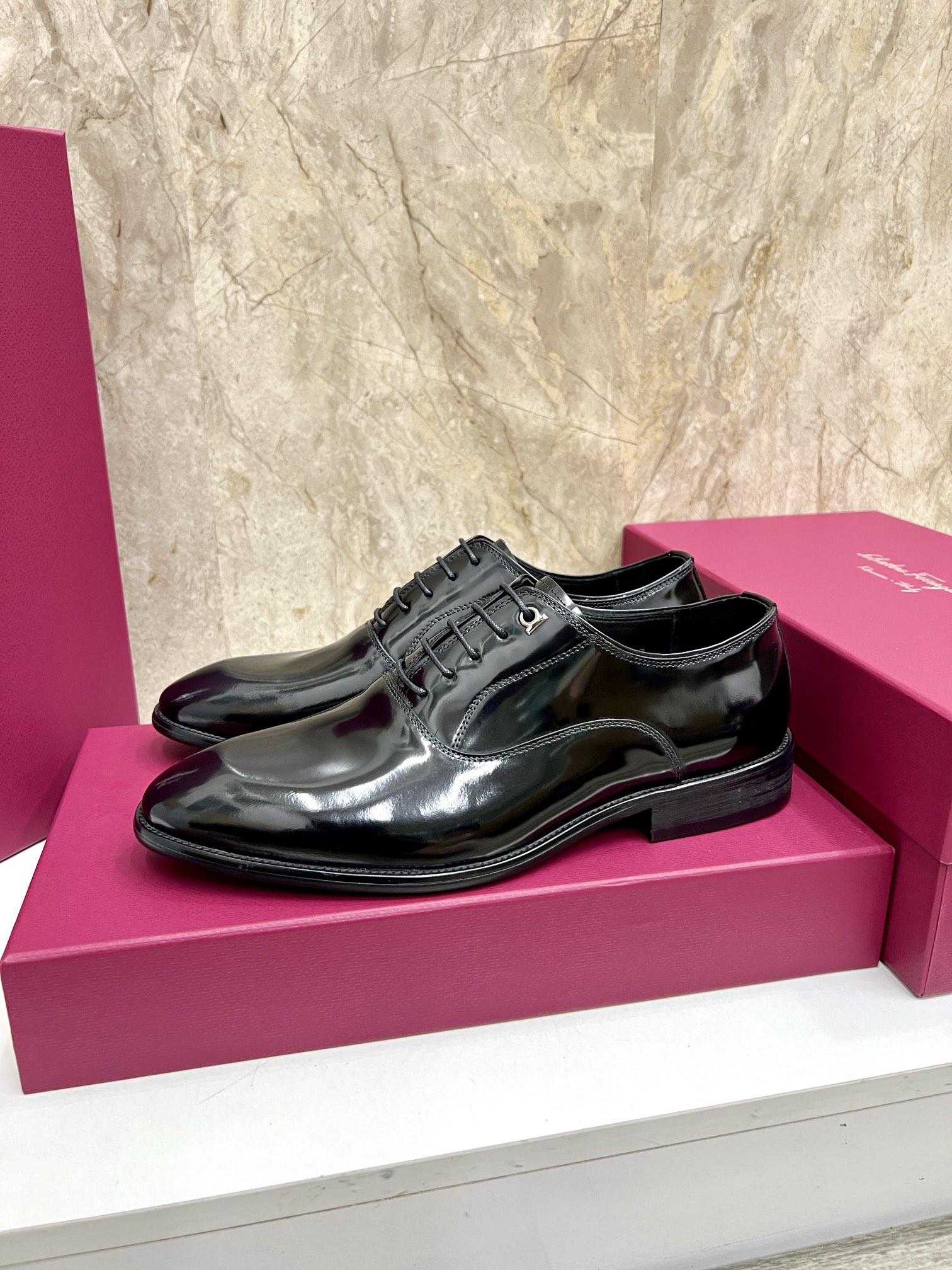 Salvatore Ferragamo Men's Leather Oxford Dress Shoes - Black, Size 38-44 3 i1727294258 6251 2