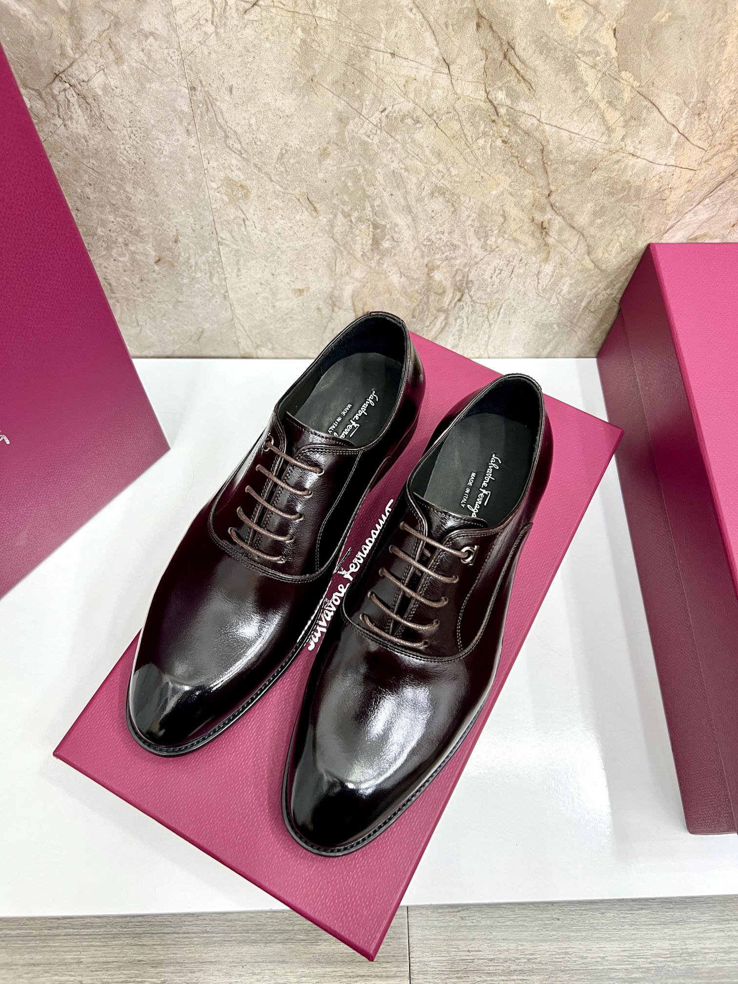 Salvatore Ferragamo Men's Leather Dress Shoes - Classic Lace-Up Oxfords 4 i1727294274 3032 3