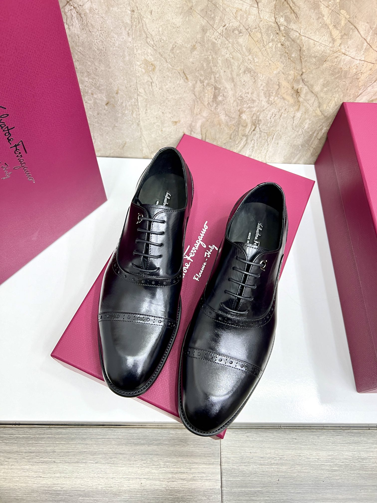 Salvatore Ferragamo Men's Black Leather Oxford Dress Shoes, Lace-up 6 i1727294298 7850 7
