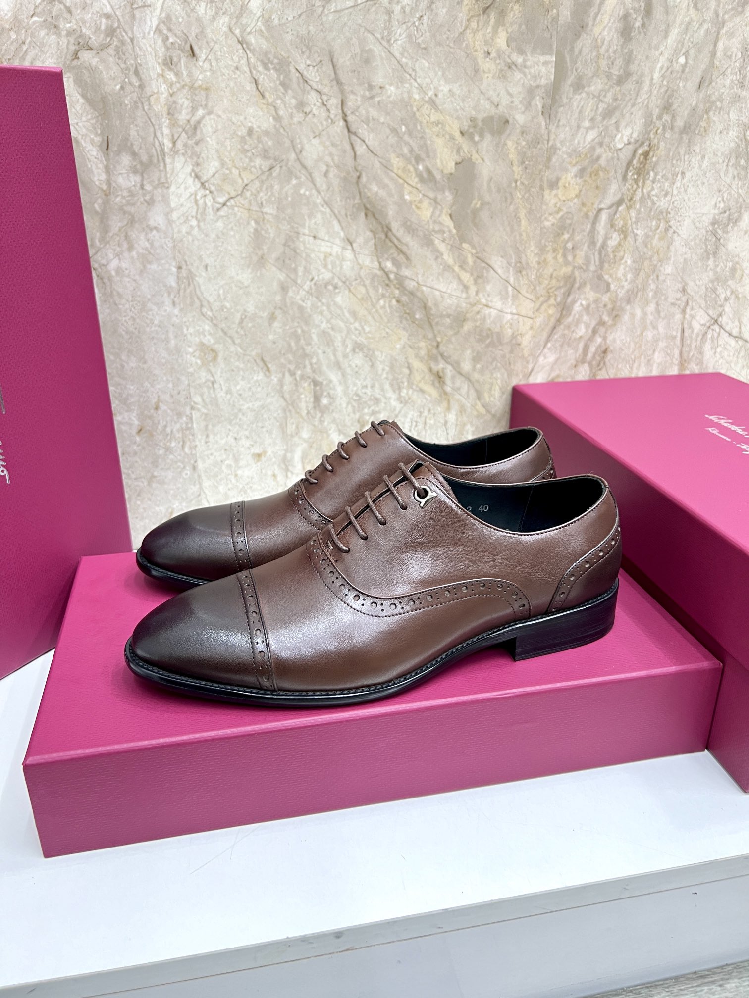 Salvatore Ferragamo Men's Leather Oxfords Dress Shoes - Classic Style 3 i1727294311 7258 6