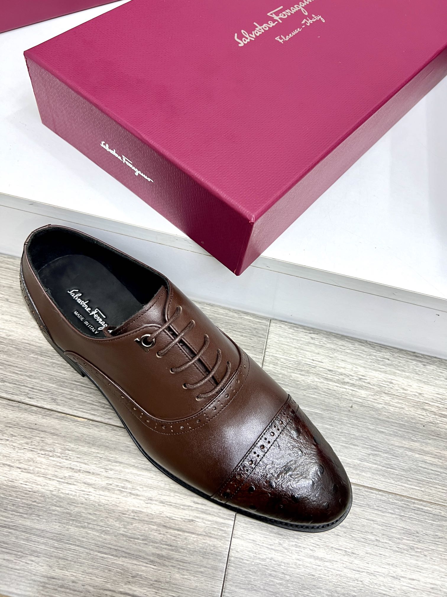Salvatore Ferragamo Men's Brown Leather Lace-Up Oxford Dress Shoes 7 i1727294346 5679 1