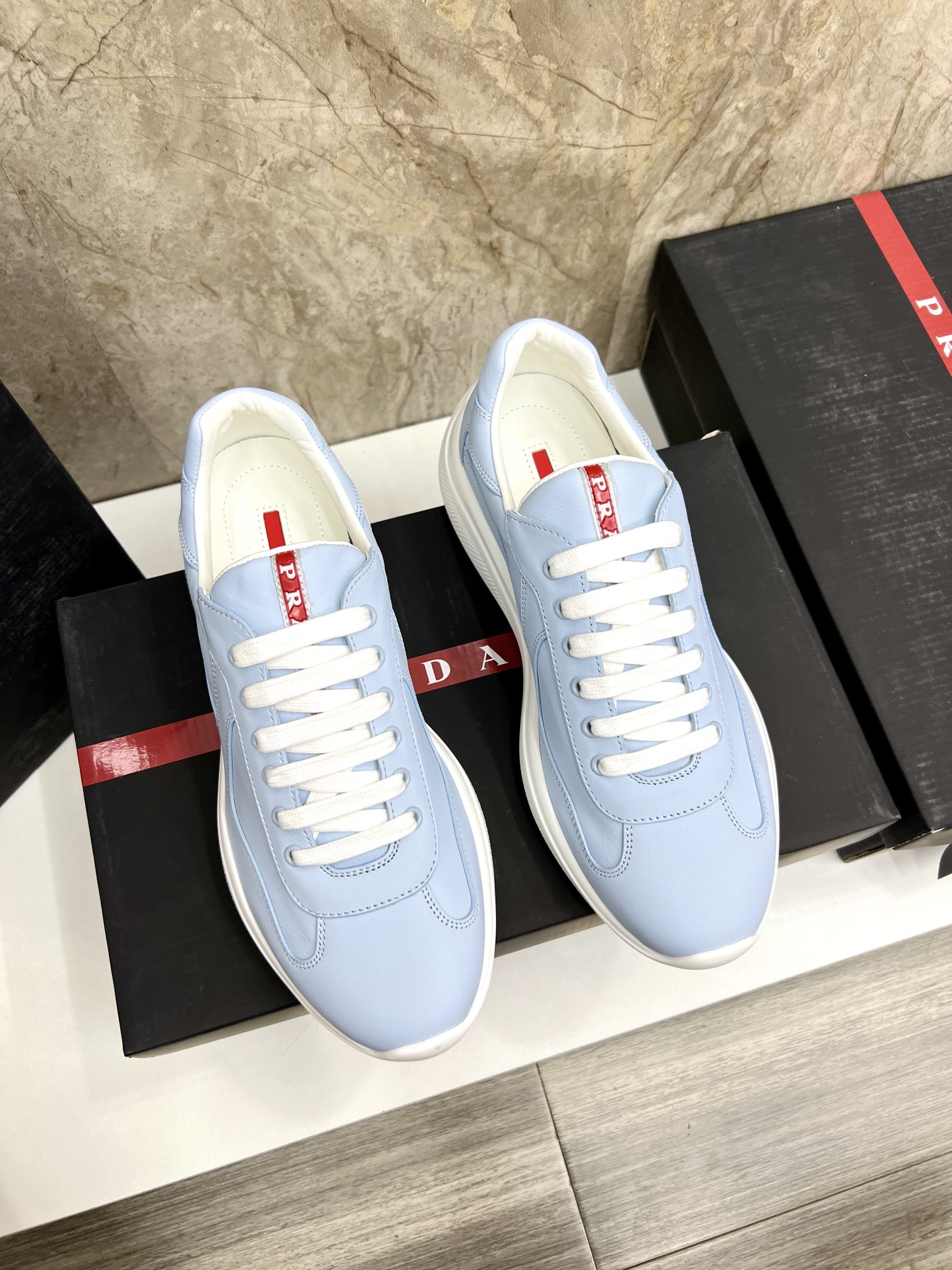 NO:270368,Pjia’s new men’s casual sneakers, high-end quality TW custom-made top layer cowhide material, the insole is calf leather, breathable and comfortable, original vacuum PU blister sole, lightweight and soft, super good foot feel, full of comfort!  Size39-44 (38.45 custom made),,sneakers,cowhide19860909P家新款男士休闲运动鞋,高端品质 TW定制头层牛皮材质, 鞋垫是小牛皮 透气舒适 原厂真空PU吸塑大底 轻质柔软 脚感超级好 舒适度满分！ Size39-44（38.45定做）,,sneakers,cowhide,Men's shoes