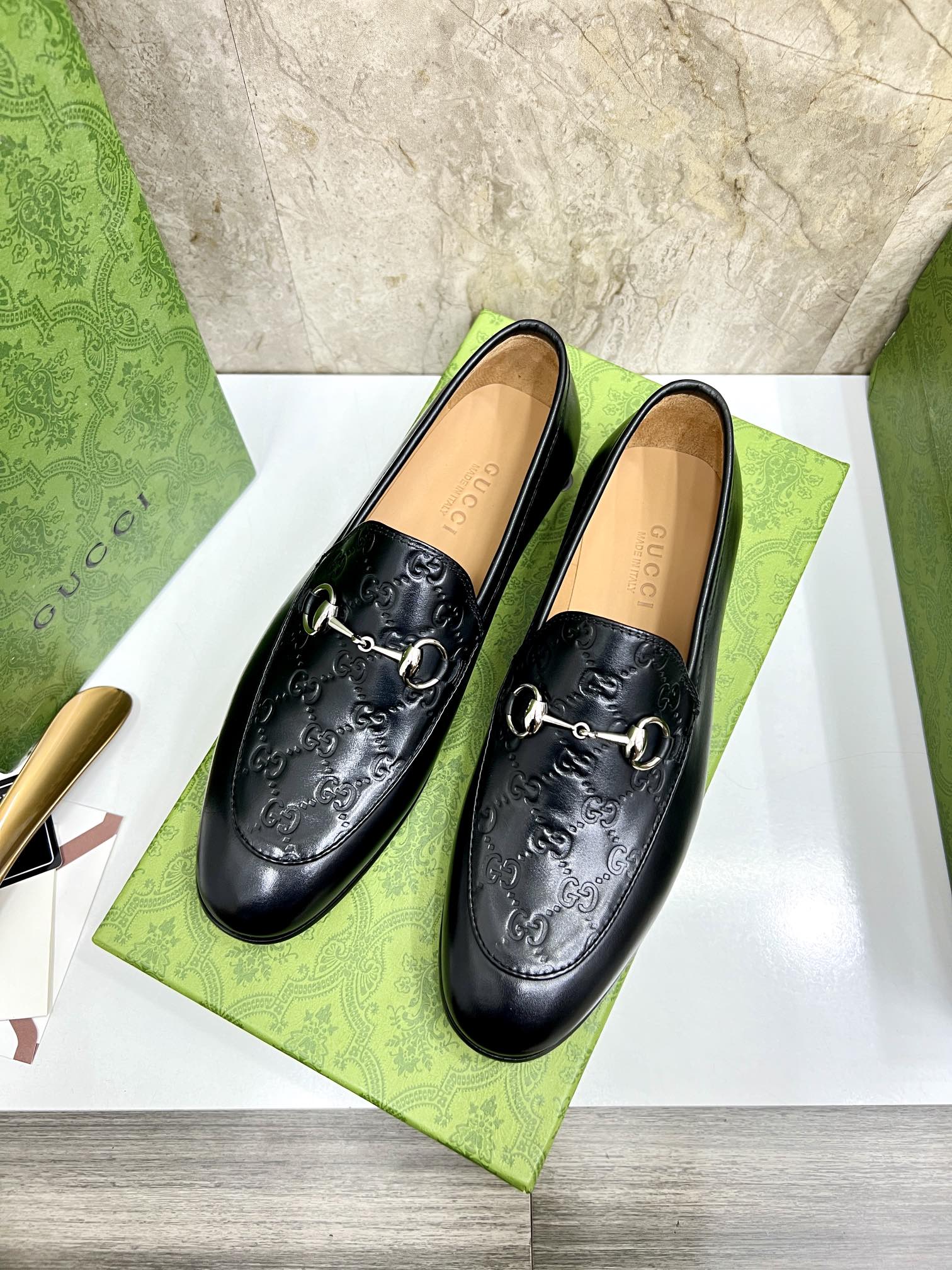 Gucci Men's Black Leather Loafers with Metal Horsebit Buckle - Size 39-44 4 i1731904828 5121 1