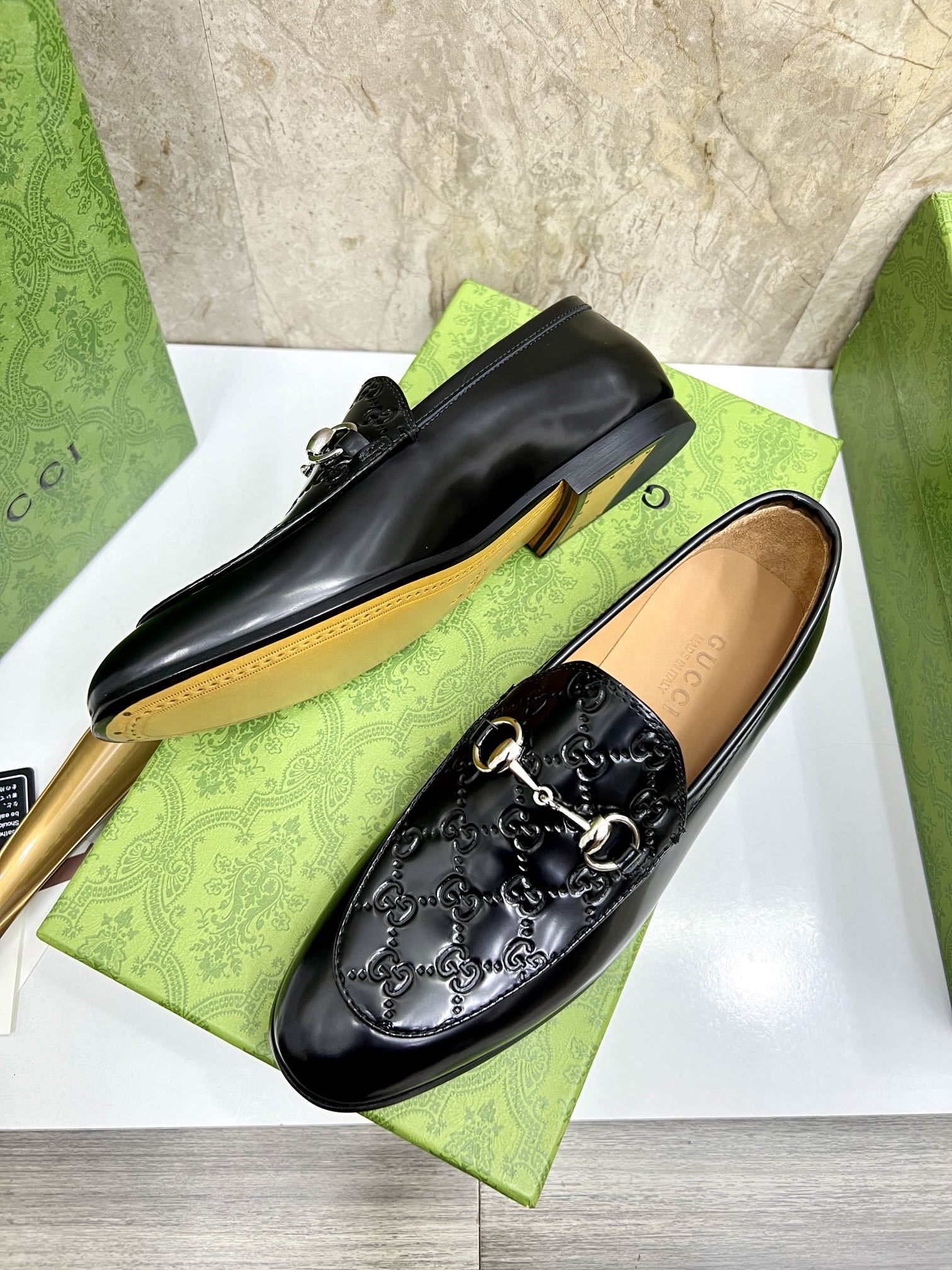 Gucci Men's Black Leather Loafers with Metal Horsebit Buckle: Iconic Style 6 i1731904846 2371 1
