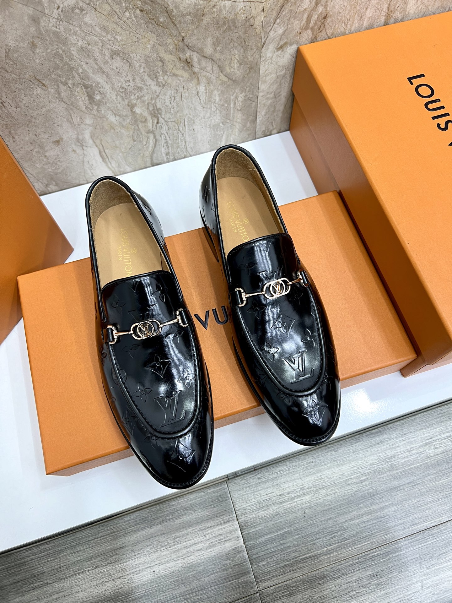 Louis Vuitton Vendome Flex Loafer in Black Leather with Monogram Detailing