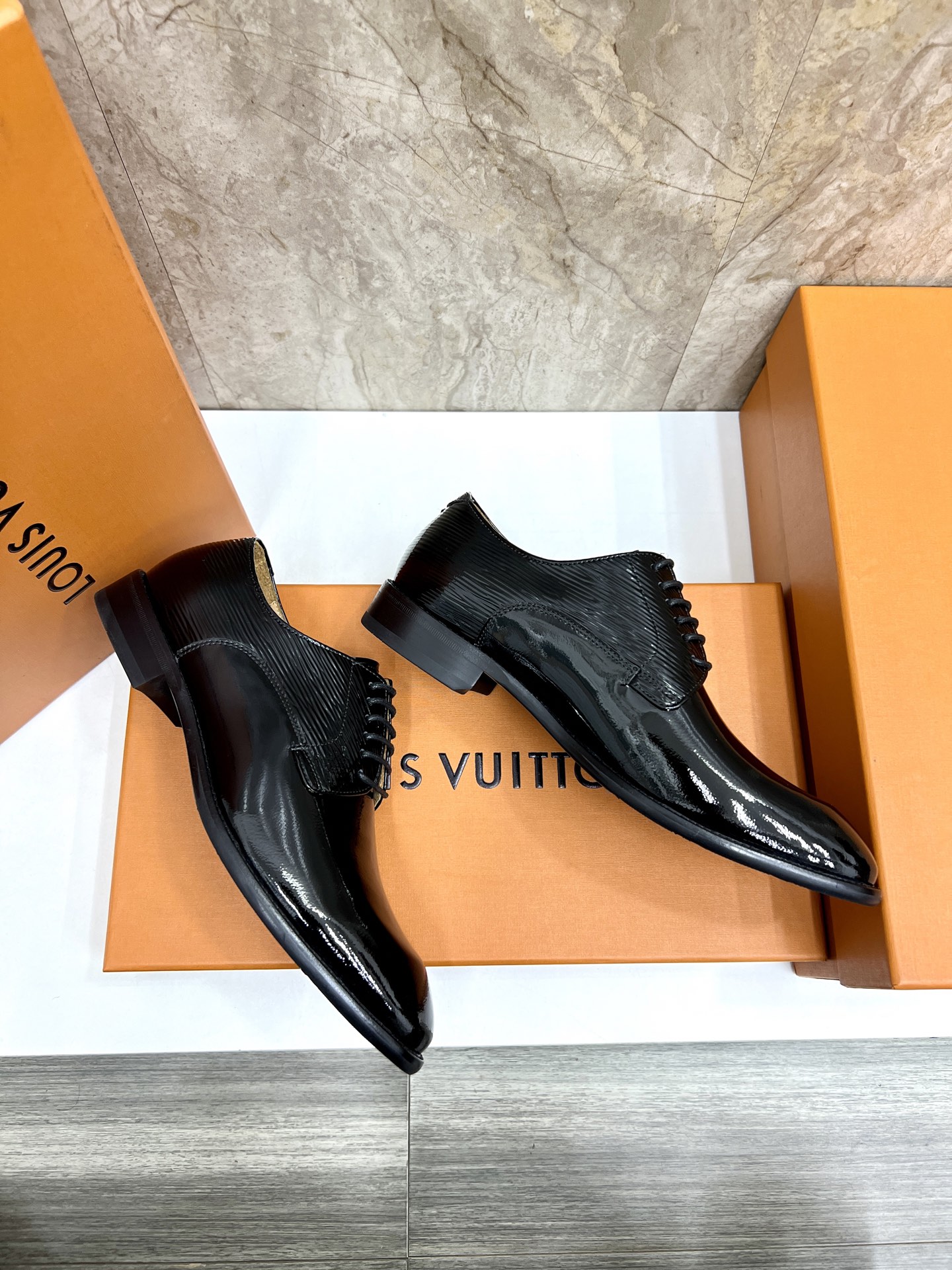 Louis Vuitton Vendome Flex Loafers: Imported Leather, Goodyear Welt 5 i1742488081036 499 0 3