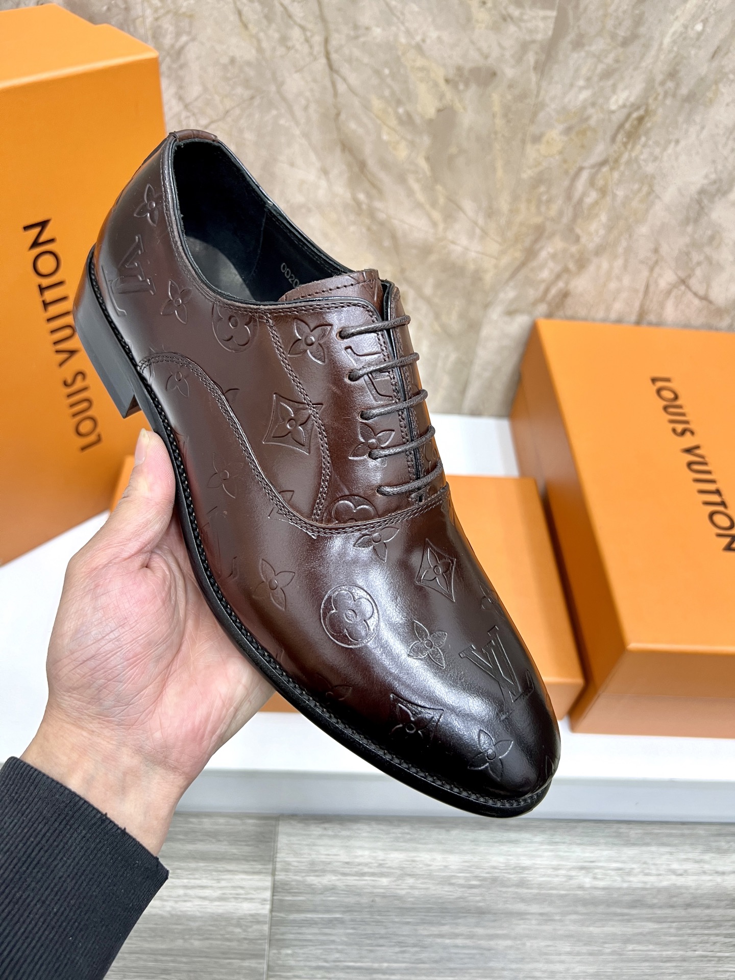 Louis Vuitton Vendome Flex Leather Oxford Dress Shoes - Monogram Detail 8 i1742488139012 1957 0 6