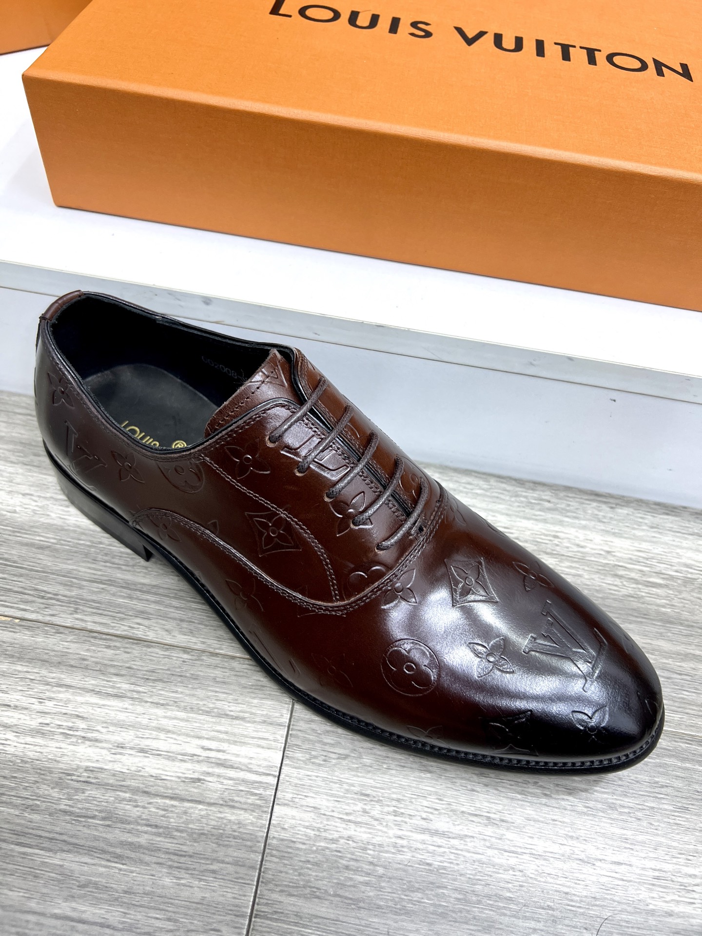 Louis Vuitton Vendome Flex Leather Oxford Dress Shoes - Monogram Detail 6 i1742488142279 447 0 4