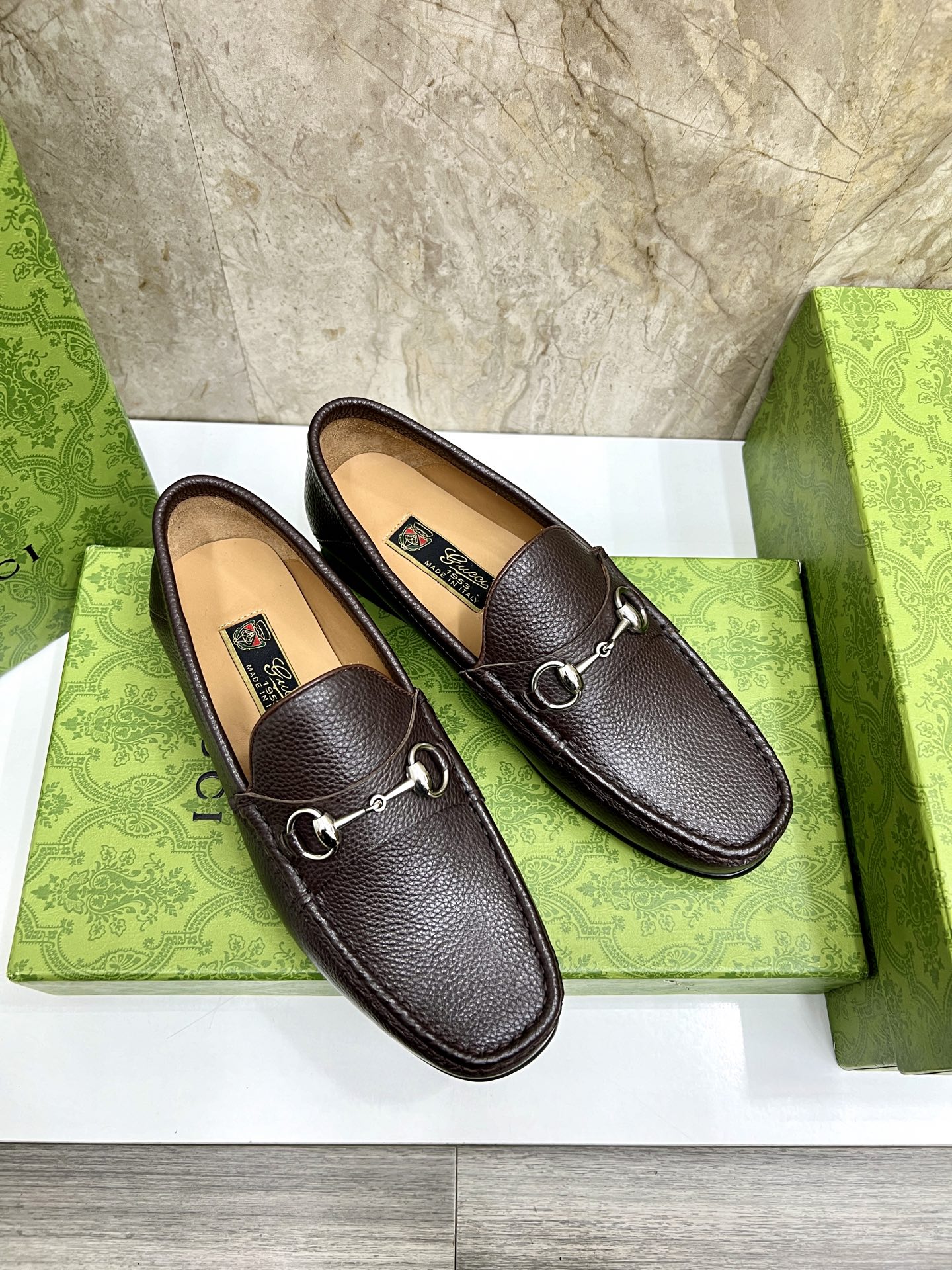 Gucci Men's Brown Leather Loafers with Chain G Buckle - Classic Style 4 i1744426887938 1749 0 2