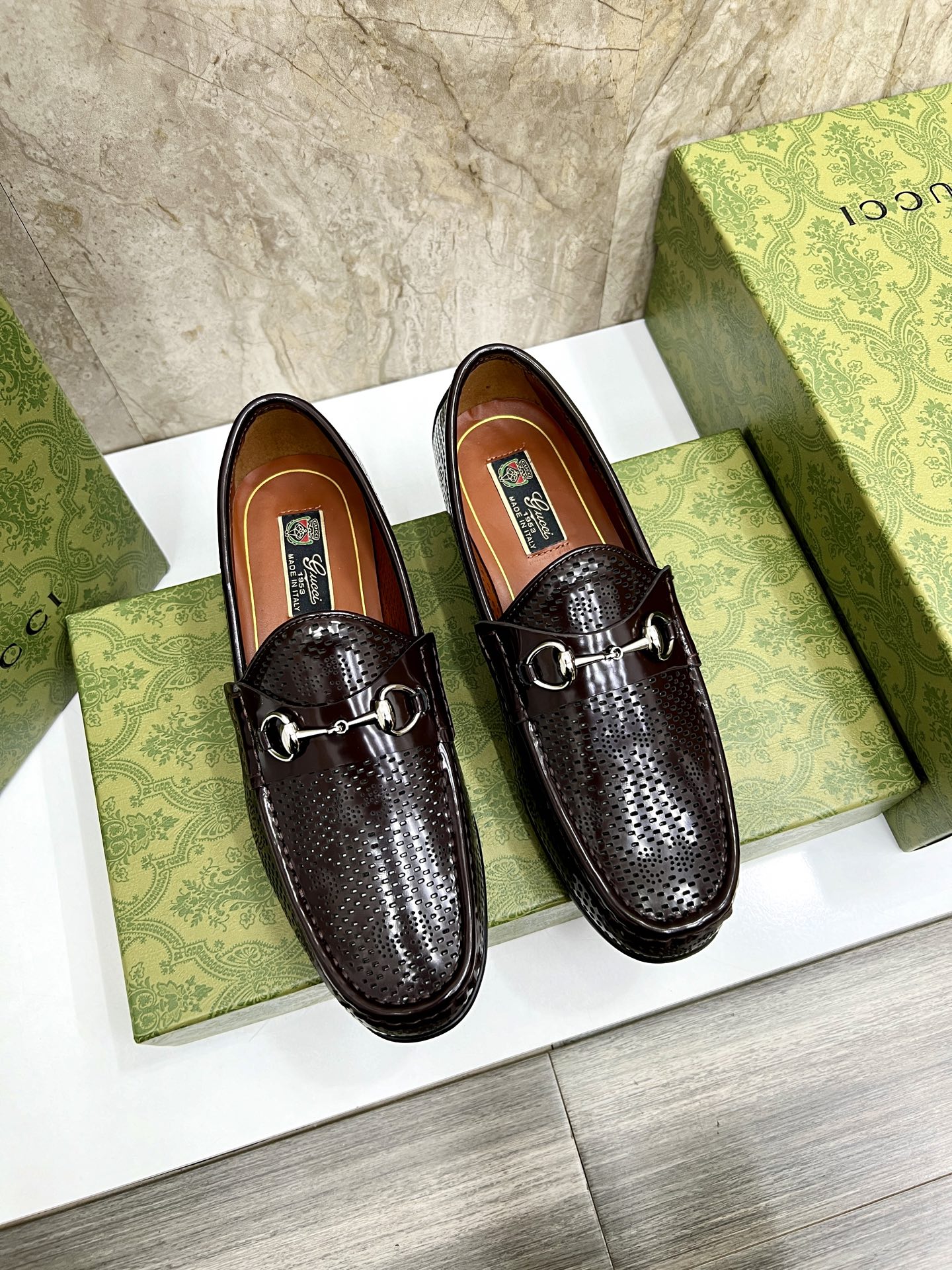 NO:278161,Gucci ~ Gucci original single men's formal casual leather shoes, genuine leather sole!  High-end and atmospheric, private mold custom-made original brand hardware buckle decoration, calfskin breathable inner lining, top quality!  Size39-44 (38.45.46 Customized), gucci, gucci, cowhide, Leather soles19860909Gucci～古驰原单男士正装休闲皮鞋,真皮大底！高端大气,私家开模定制原版品牌五金扣装饰,小牛皮透气内里,顶级品质！ Size39-44（38.45.46定做）,,gucci,gucci,cowhide,Leather soles,Men's shoes