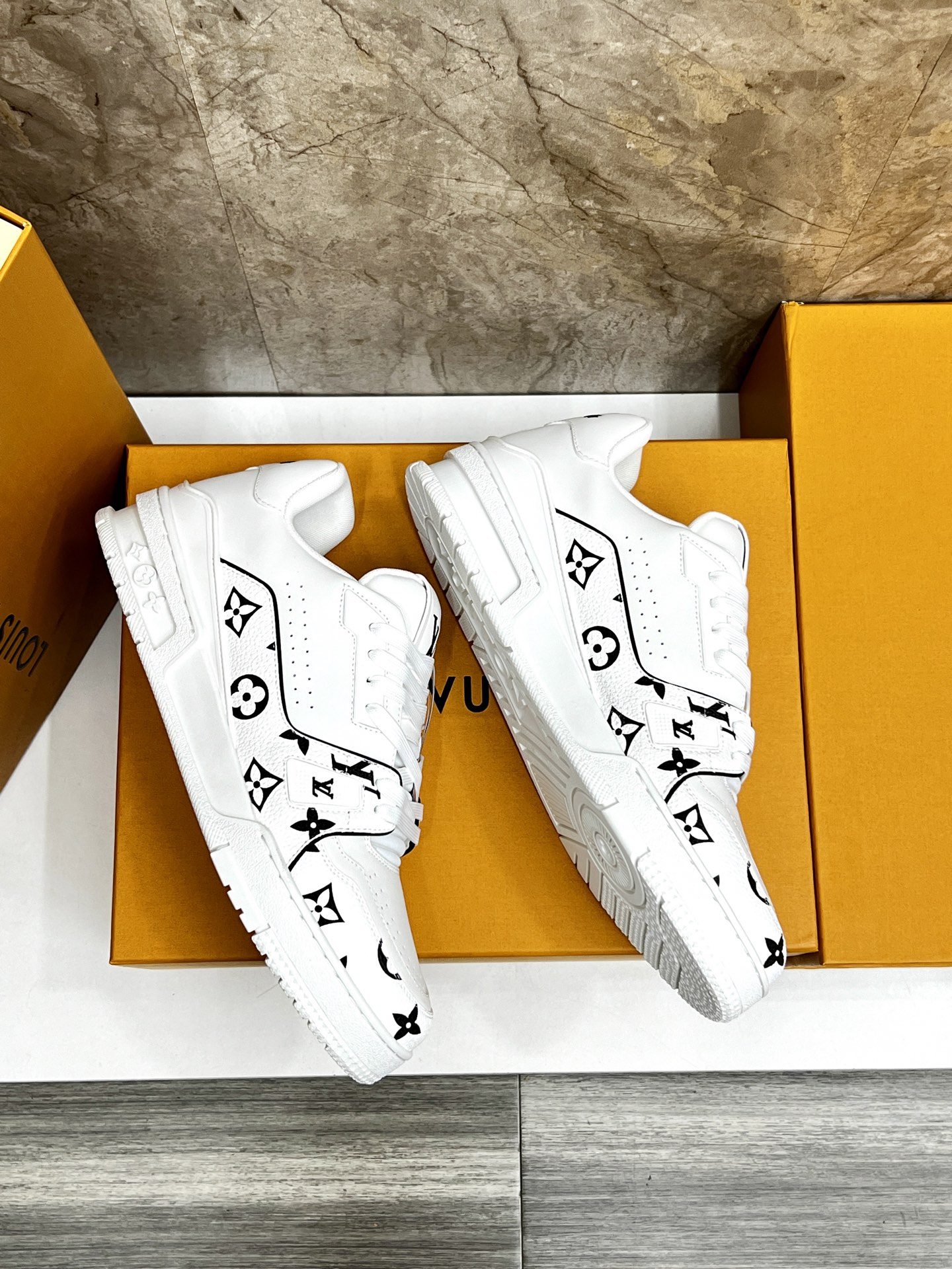 Louis Vuitton Trainer Sneakers White Leather Monogram, Men's Size 35-44 5 i1745214834882 3769 0 3