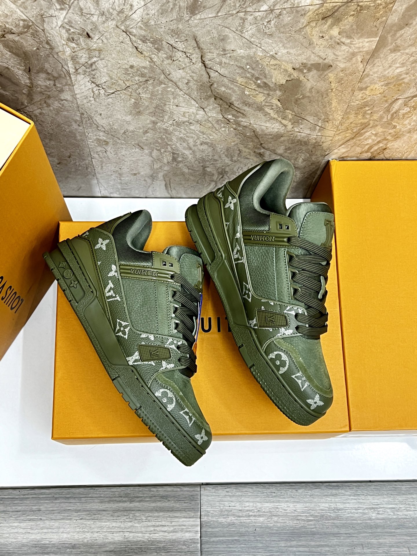 Louis Vuitton Trainer Sneakers - Stylish & Comfortable Men's Footwear 5 i1745214871798 4248 0 3