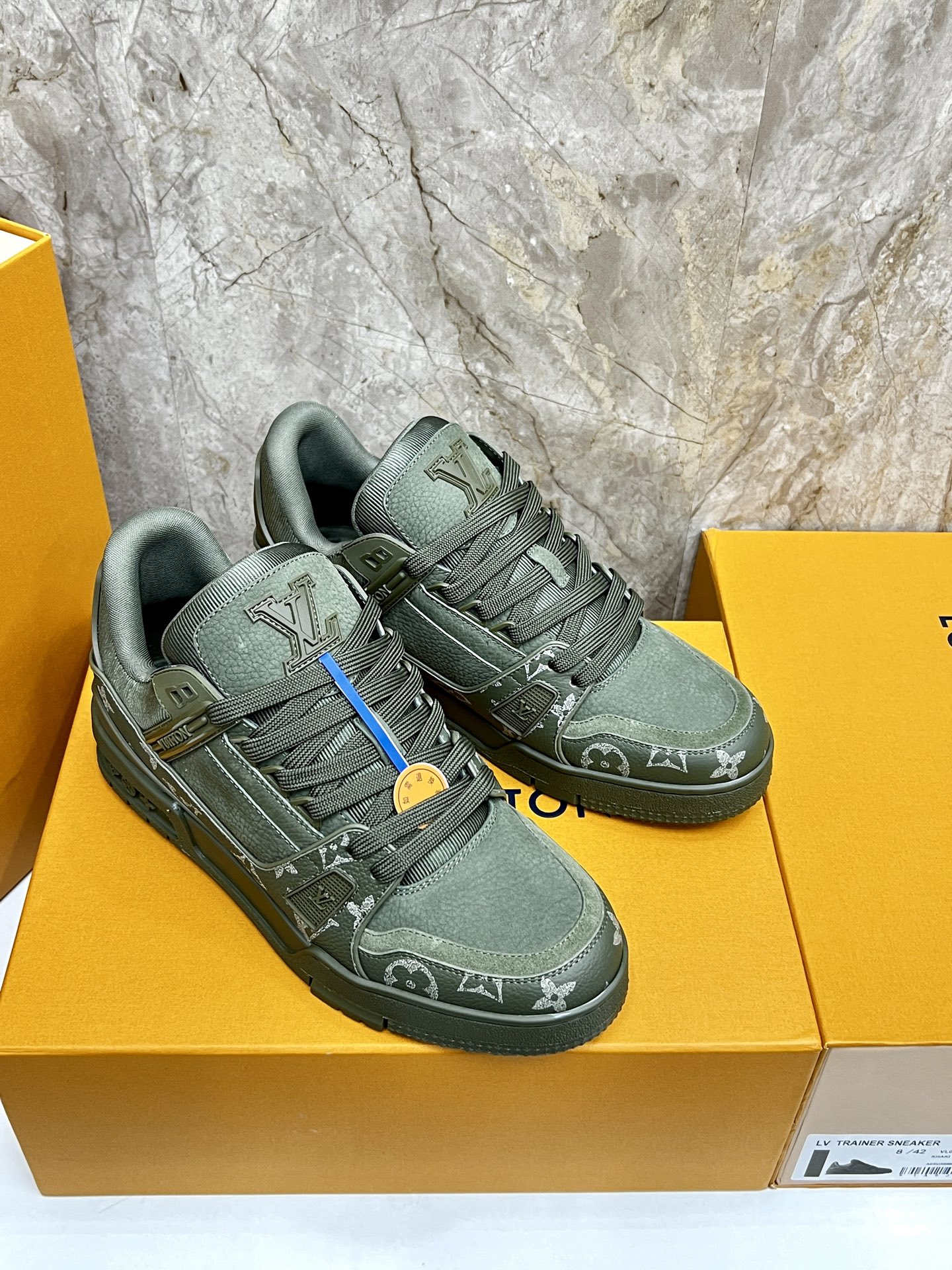 Louis Vuitton Trainer Sneakers - Stylish & Comfortable Men's Footwear 4 i1745214871799 287 0 2