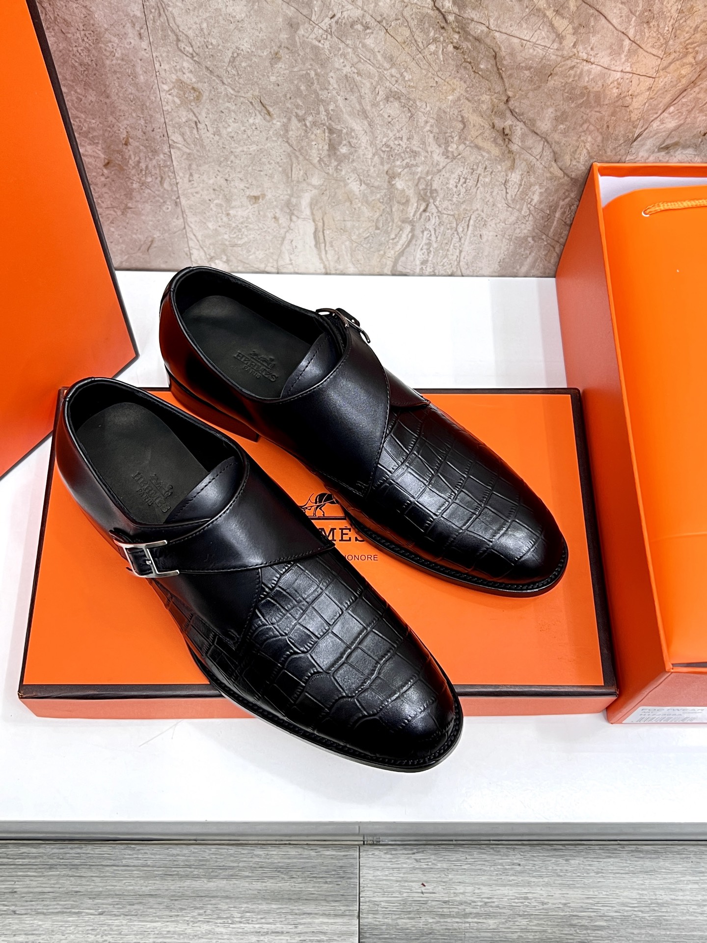 Hermes Giovanni Loafers: Classic Leather Buckle Dress Shoes for Men 4 i1745734182185 1676 0 2