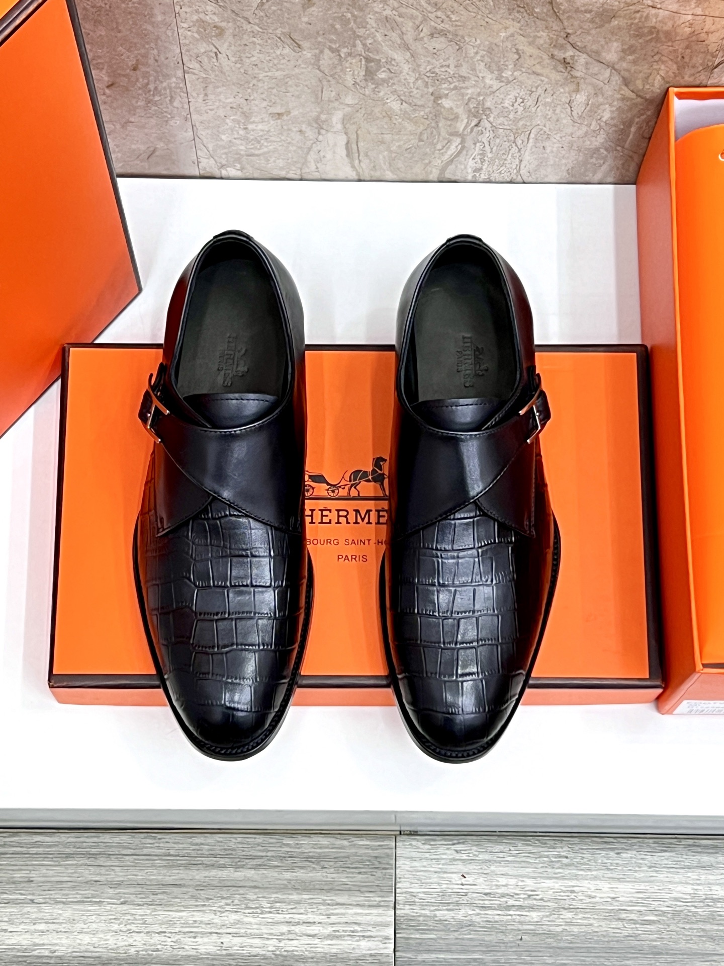 Hermes Giovanni Loafers: Classic Leather Buckle Dress Shoes for Men 2 i1745734182193 4952 0 0