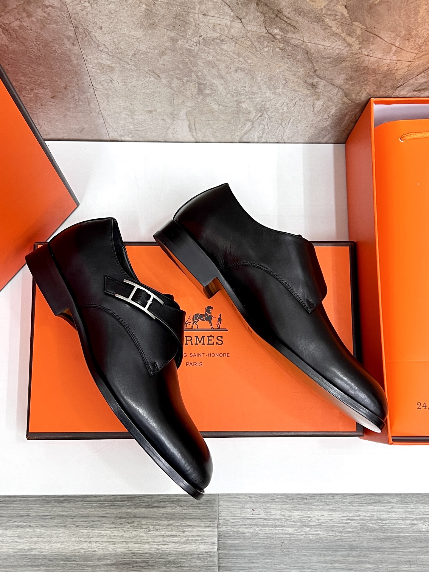 Hermes Giovanni Leather Loafers with Palladium Buckle - Classic Elegance 5 i1745734195267 6797 0 3