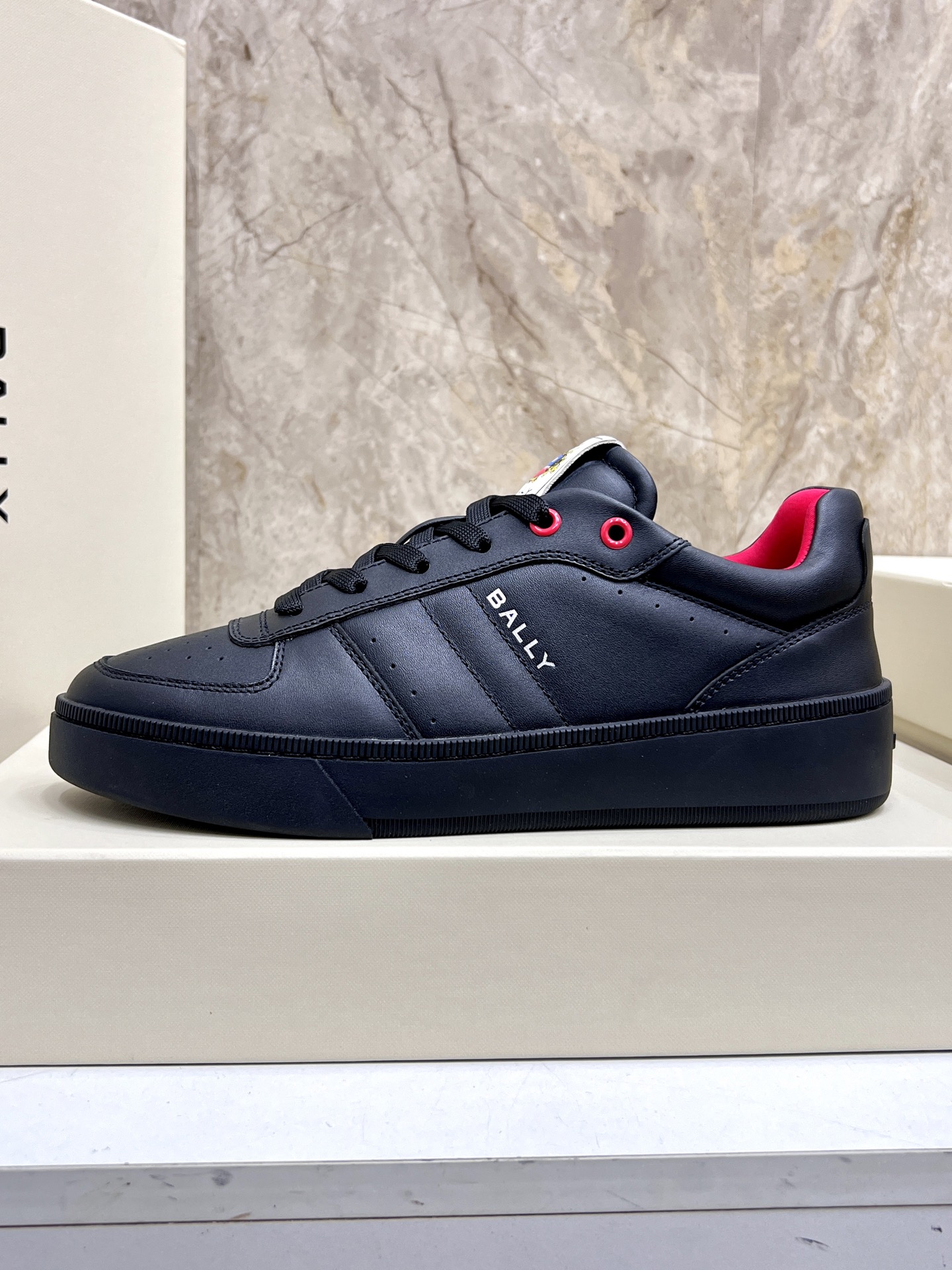 NO:284099,【BALLY】Barley - High-end quality original single - original upper leather - Ultra-light TPU foaming for the sole - Ultra-high quality control, fine workmanship highlighted (high-end, noble, grade) -Size39-44,,bally19860909【BALLY】巴利 -高端品质 原单 -鞋面原版皮 -大底超轻TPU发泡 -超高品控·做工精细凸显(高端·贵气·档次) -Size39-44,,bally,Men's shoes