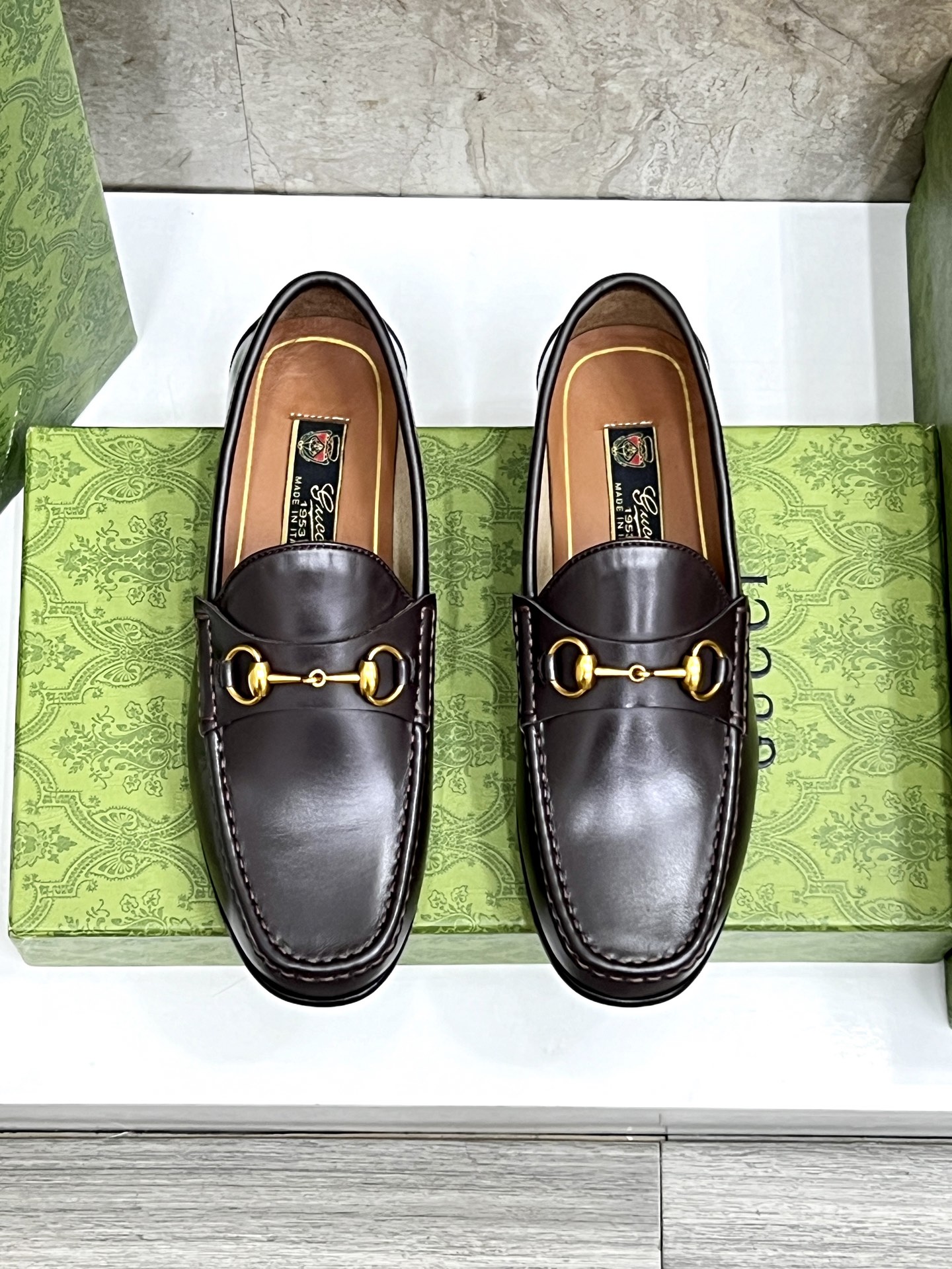 Gucci Men's Brown Leather Loafers with Chain Detail | Classic Style