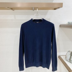 Zegna 杰尼亚羊绒羊毛毛衣,高端羊绒线纱、顶级羊绒意味着无与伦比的亲肤触感,软糯又轻柔,低调内敛却难掩奢华质感,无论 Zegna 杰尼亚羊绒羊毛毛衣,高端羊绒线纱、顶级羊绒意味着无与伦比的亲肤触感,软糯又轻柔,低调内敛却难掩奢华质感,无论